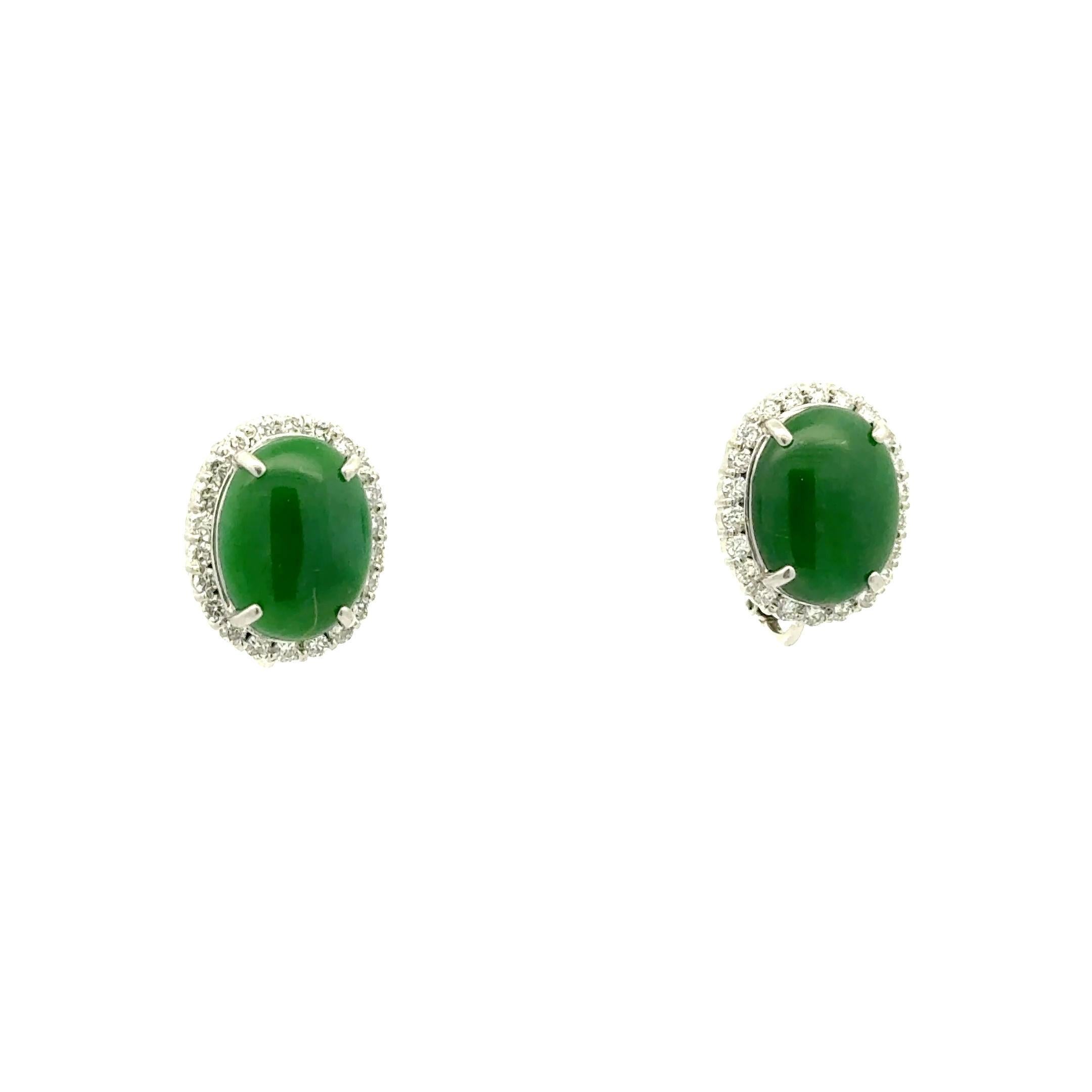 Contemporain Boucles d'oreilles Halo en Jade Jade Diamant Platine 9.23 Carats en vente