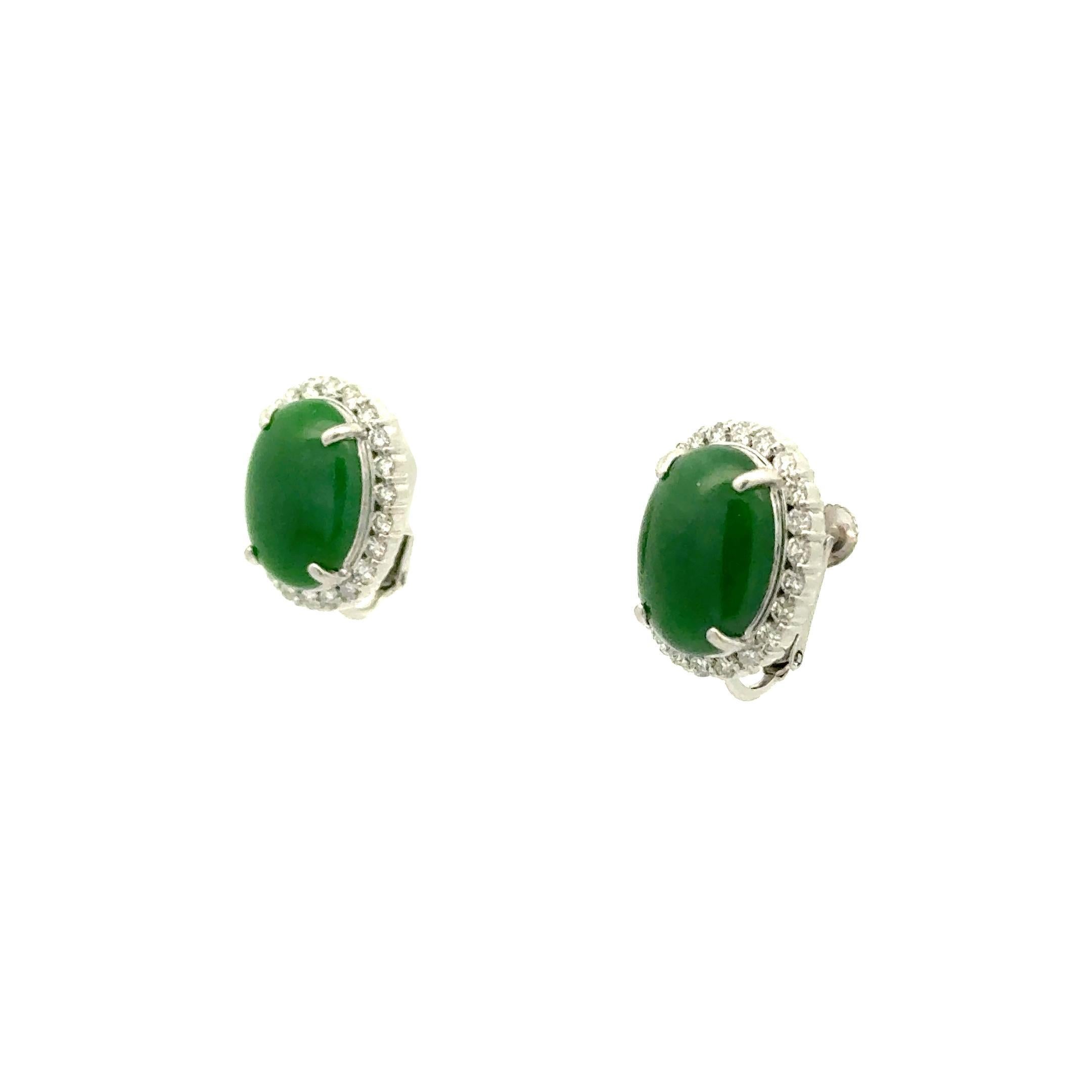 Boucles d'oreilles Halo en Jade Jade Diamant Platine 9.23 Carats Excellent état - En vente à Beverly Hills, CA