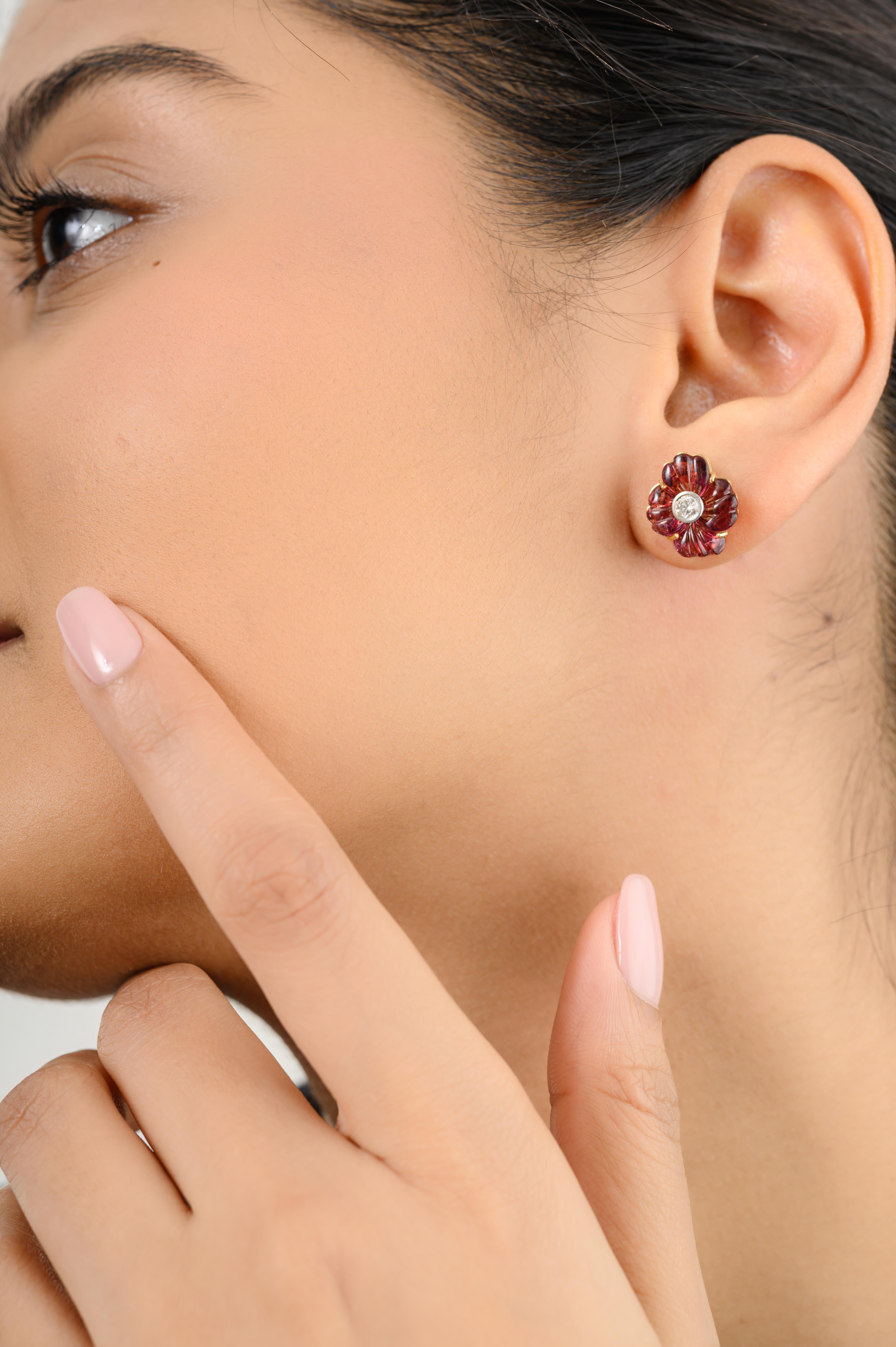 9.25 Carat Carved Tourmaline Big Flower Stud Earrings in 18K Gold to make a statement with your look. You shall need these stud earrings to make a statement with your look. These earrings create a sparkling, luxurious look featuring carved