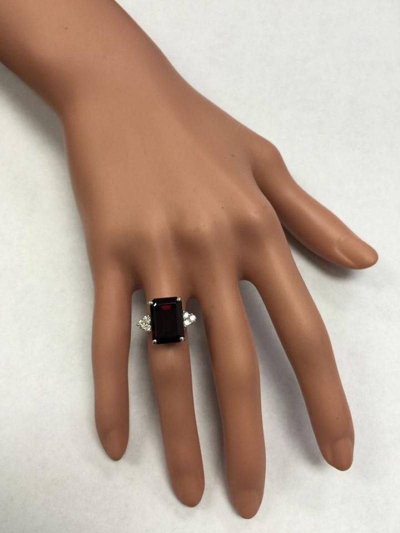 9.25 Carat Natural Impressive Red Garnet and Diamond 14 Karat White Gold Ring For Sale 5