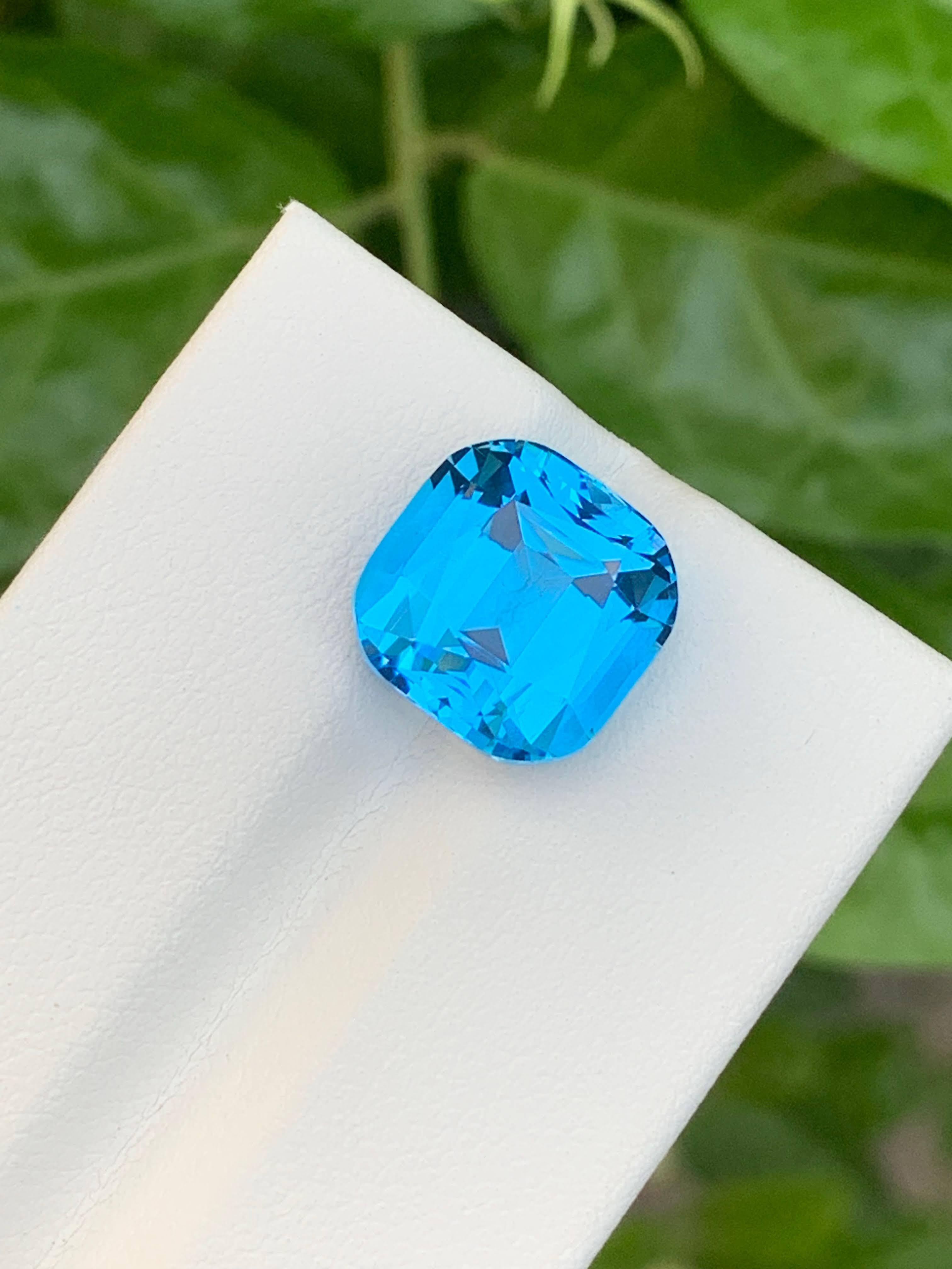 Moderno 9,25 Carati Nature sciolti Topazio Blu Elettrico Pietra Taglia Cuscino Gemma Africana in vendita