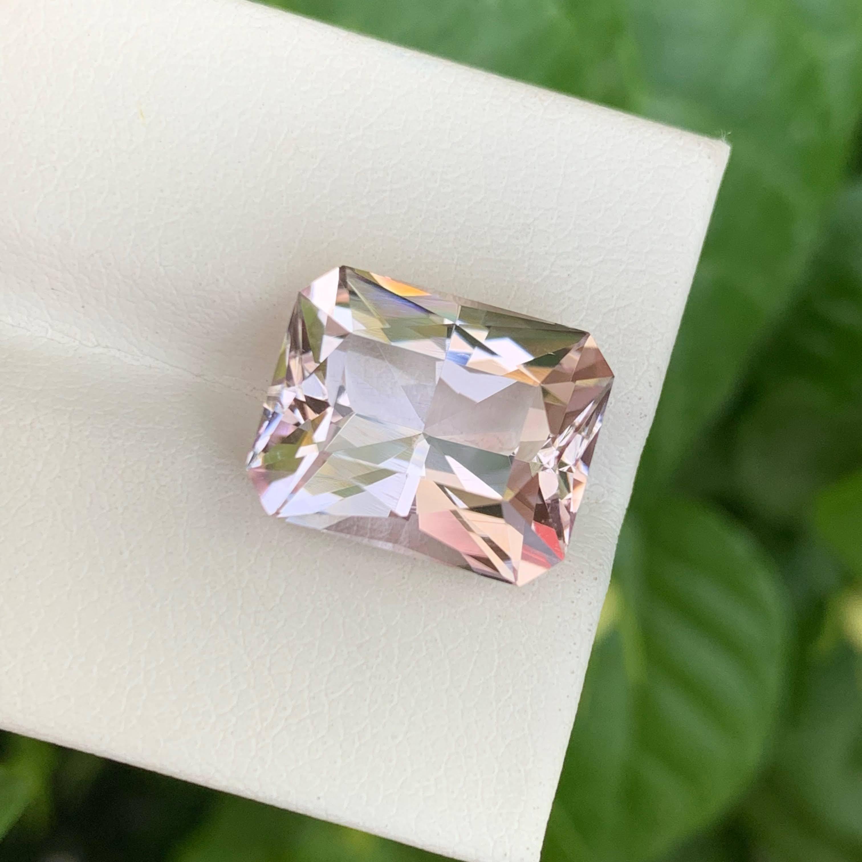 9,25 carati di Morganite rosa naturale sciolta, pietra tagliata a forbice, gemma afgana In condizioni Nuovo in vendita a Bangkok, TH