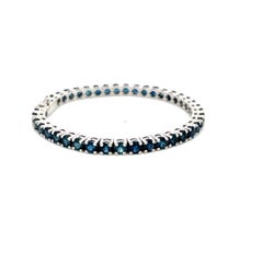 Bracelet tennis en or blanc 18 carats avec saphirs ronds de 9,25 carats