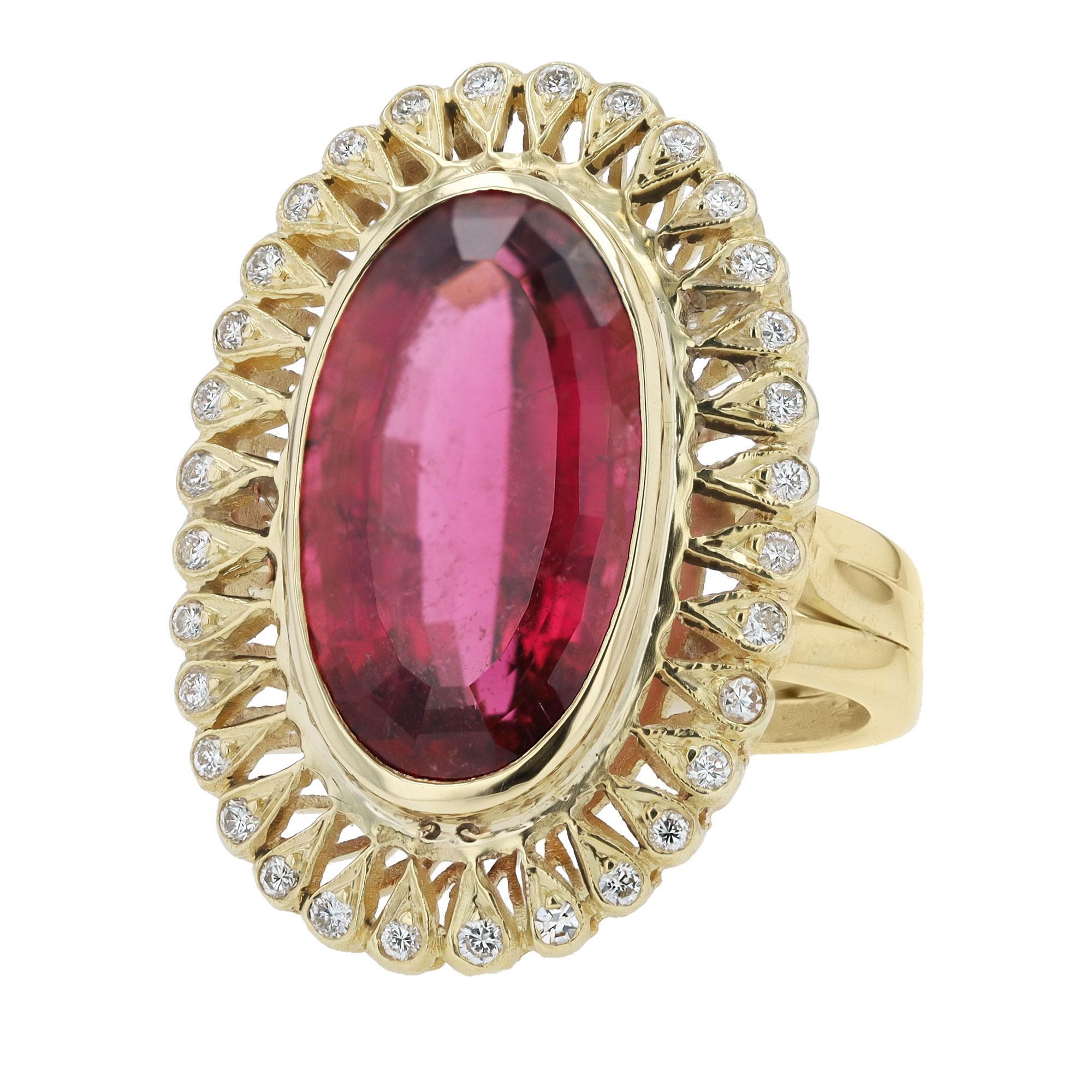 Rétro Anello cocktail vintage con tormalina rubellite e diamanti da 9,25 carati in vendita