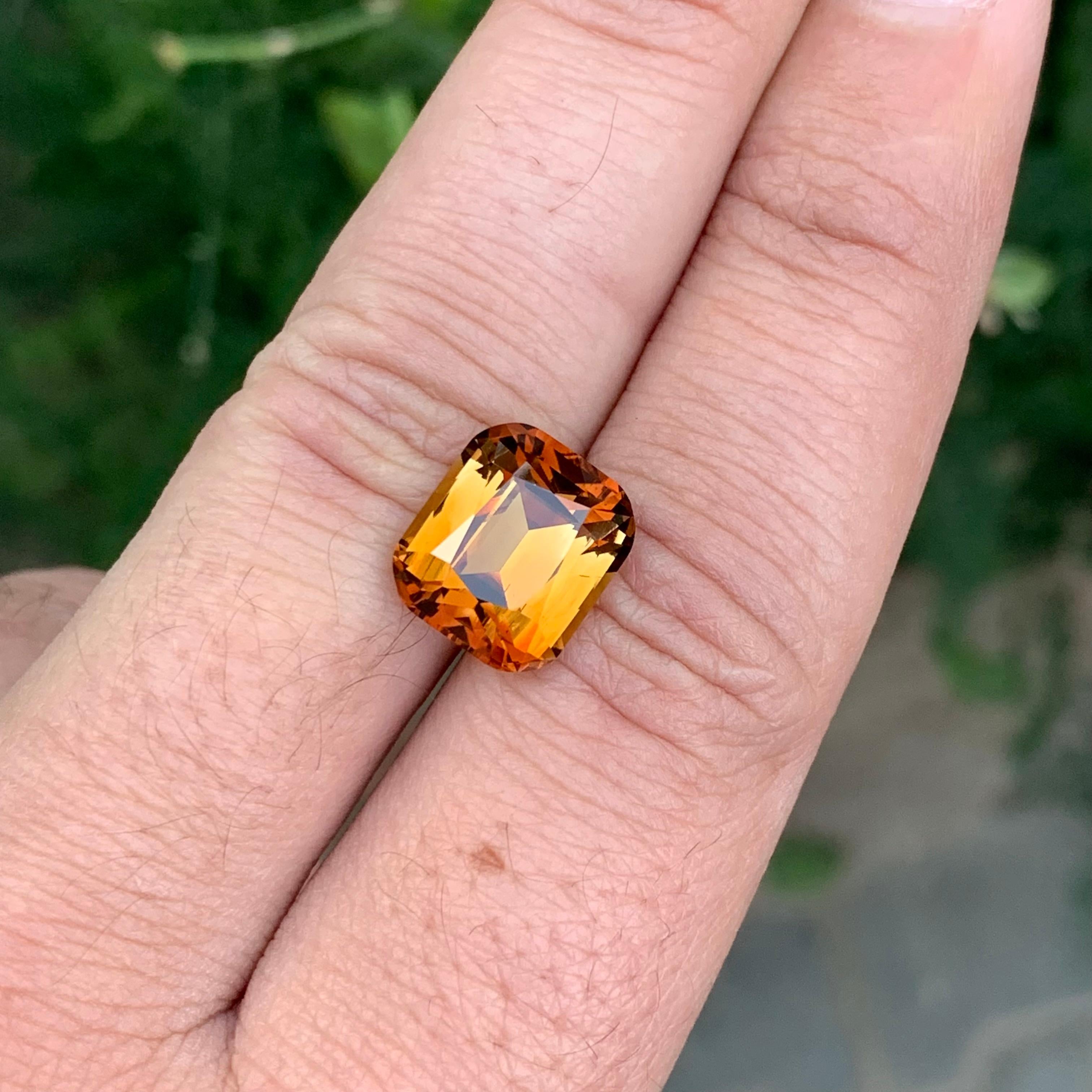 9.25 Carat Stunning Loose Heated Topaz Cushion Shape Gem For Sale 4