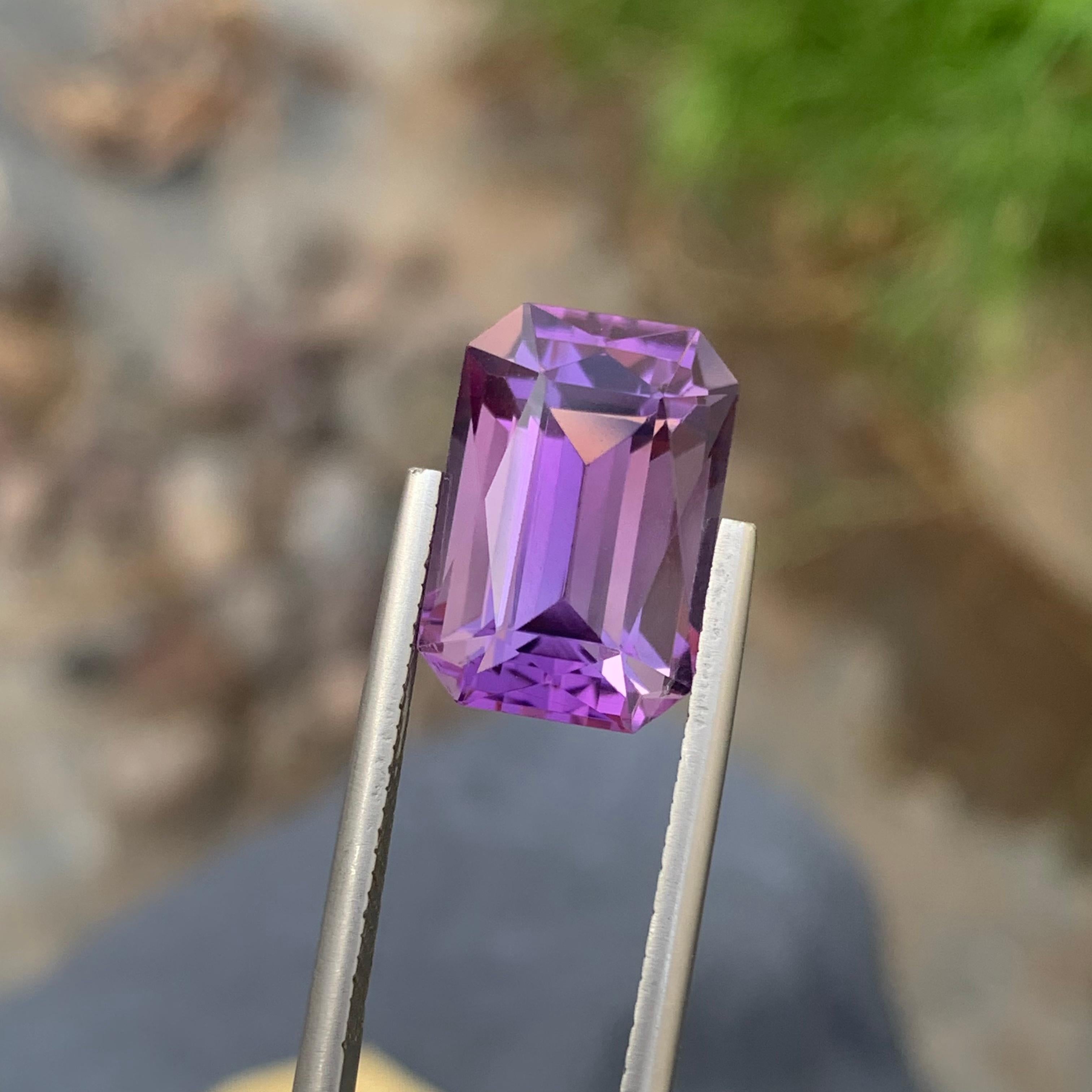 9.25 Carats Beautiful Faceted Purple Amethyst Ring Gemstone February Birthstone In New Condition For Sale In Peshawar, PK