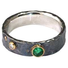 925 Oxidized Silver 22 Karat Yellow Gold Emerald Diamond Ring