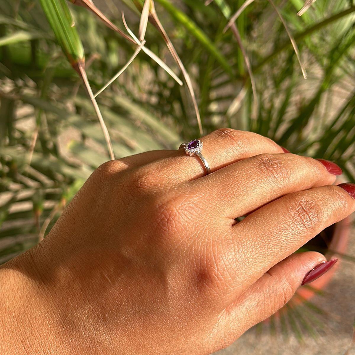in vendita:  Anello in argento con ametista, pietra di febbraio, zirconi a grappolo per tutti i giorni, per la mamma 6