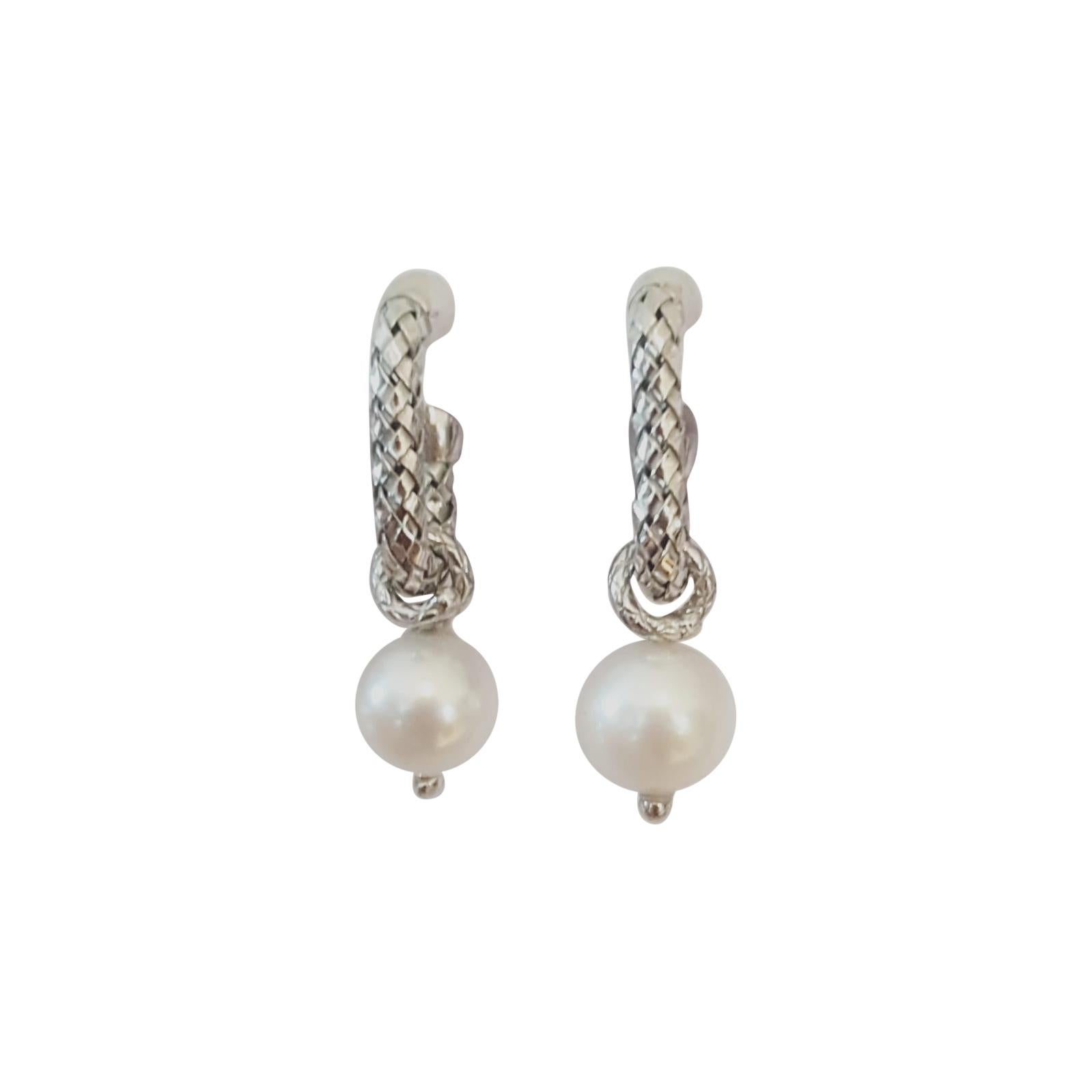 18 Karat Gold and Pearl Elegant Dangle Earrings For Sale at 1stDibs