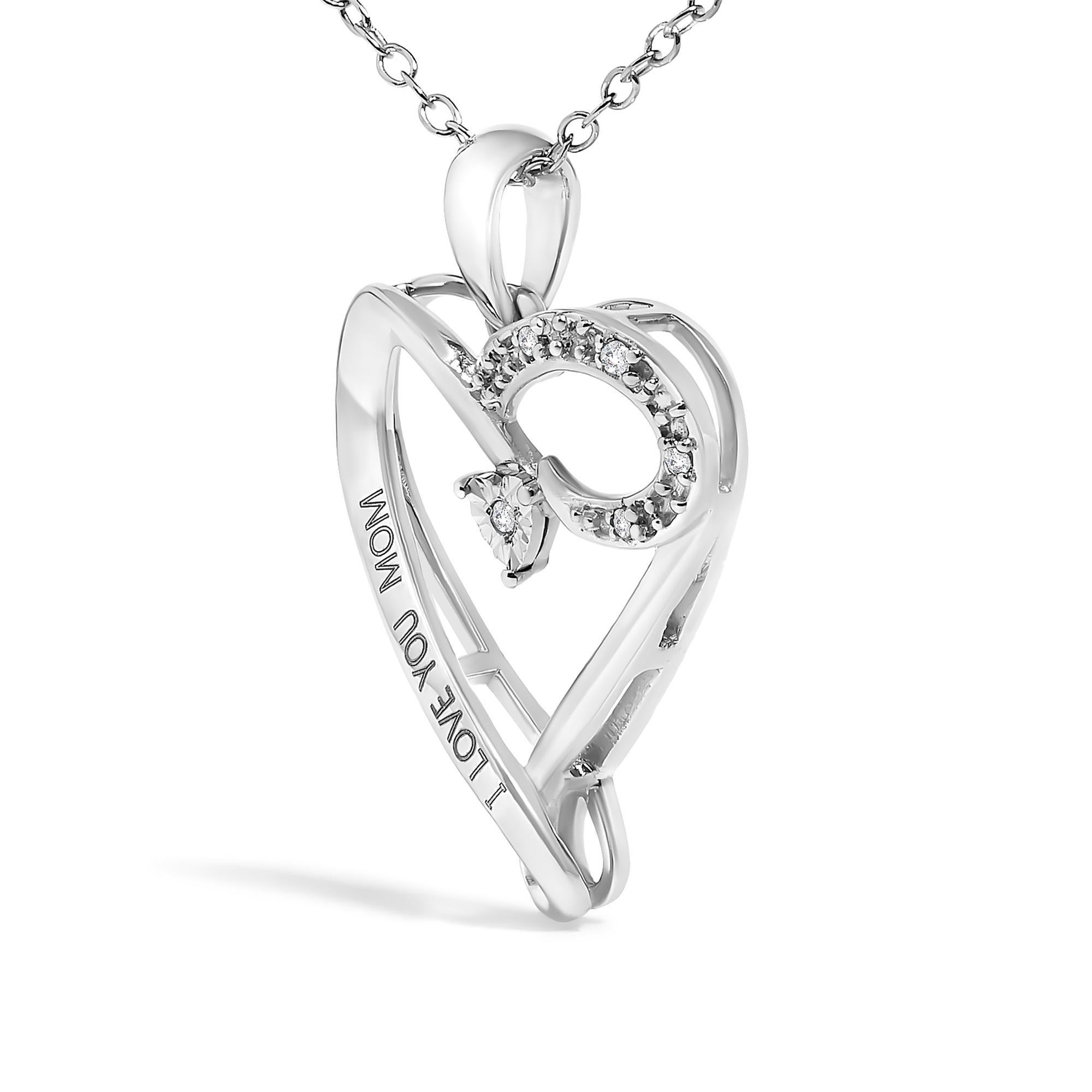Moderne Collier pendentif cœur « I LOVE YOU MOM » avec diamants en argent .925 en vente