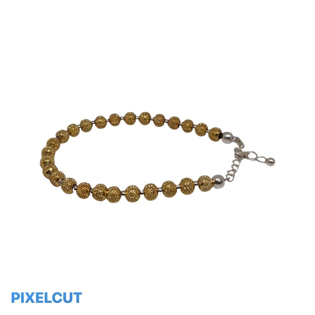 Elegant bracelet with adjustable size 