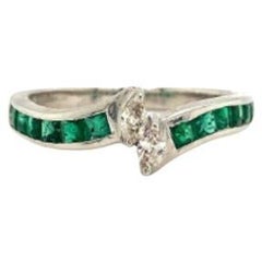 925 Silver Minimal Everyday Band Ring with Emerald and Diamond for Her
