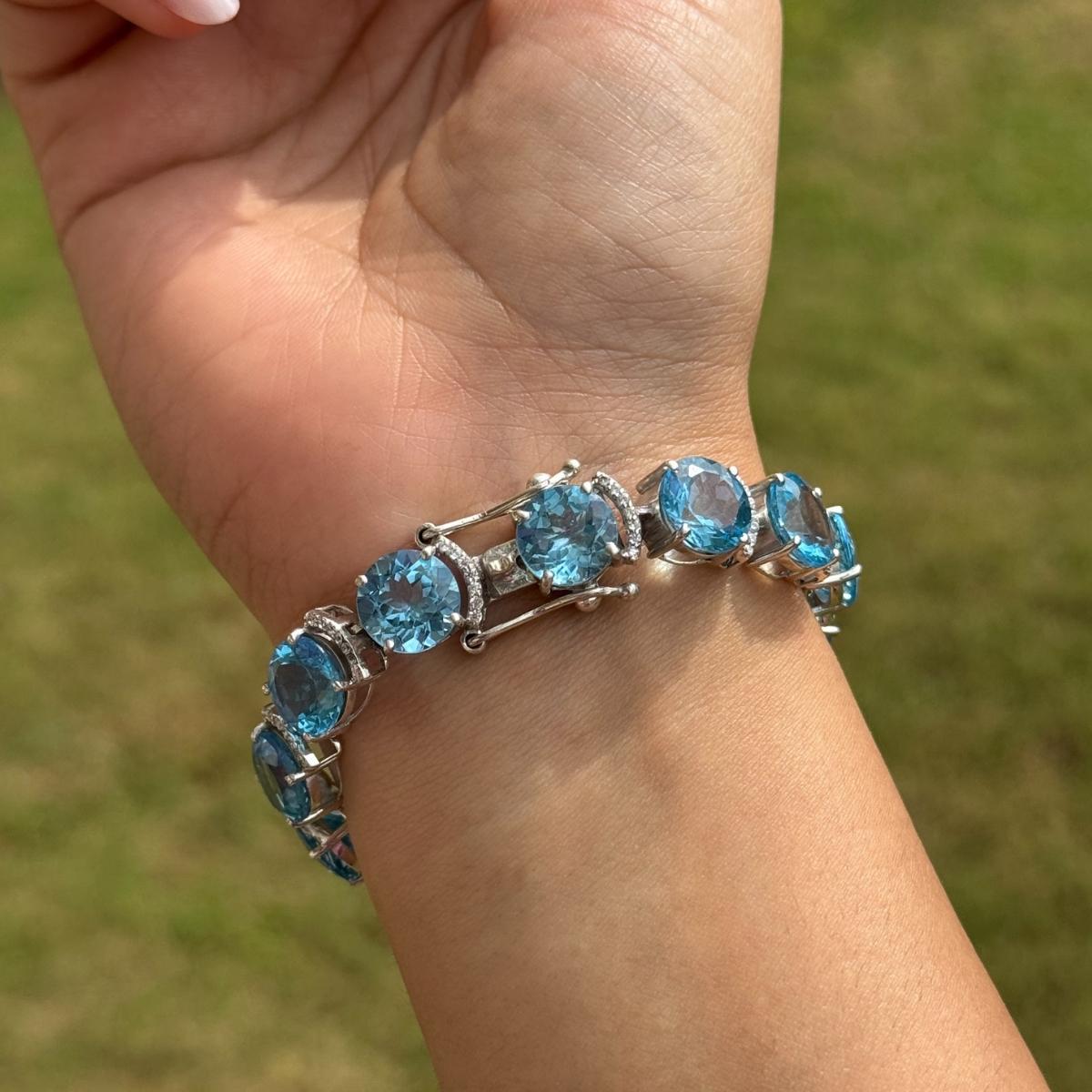 Bracelet de tennis en argent 925 avec topaze bleue naturelle et zircon en vente 2