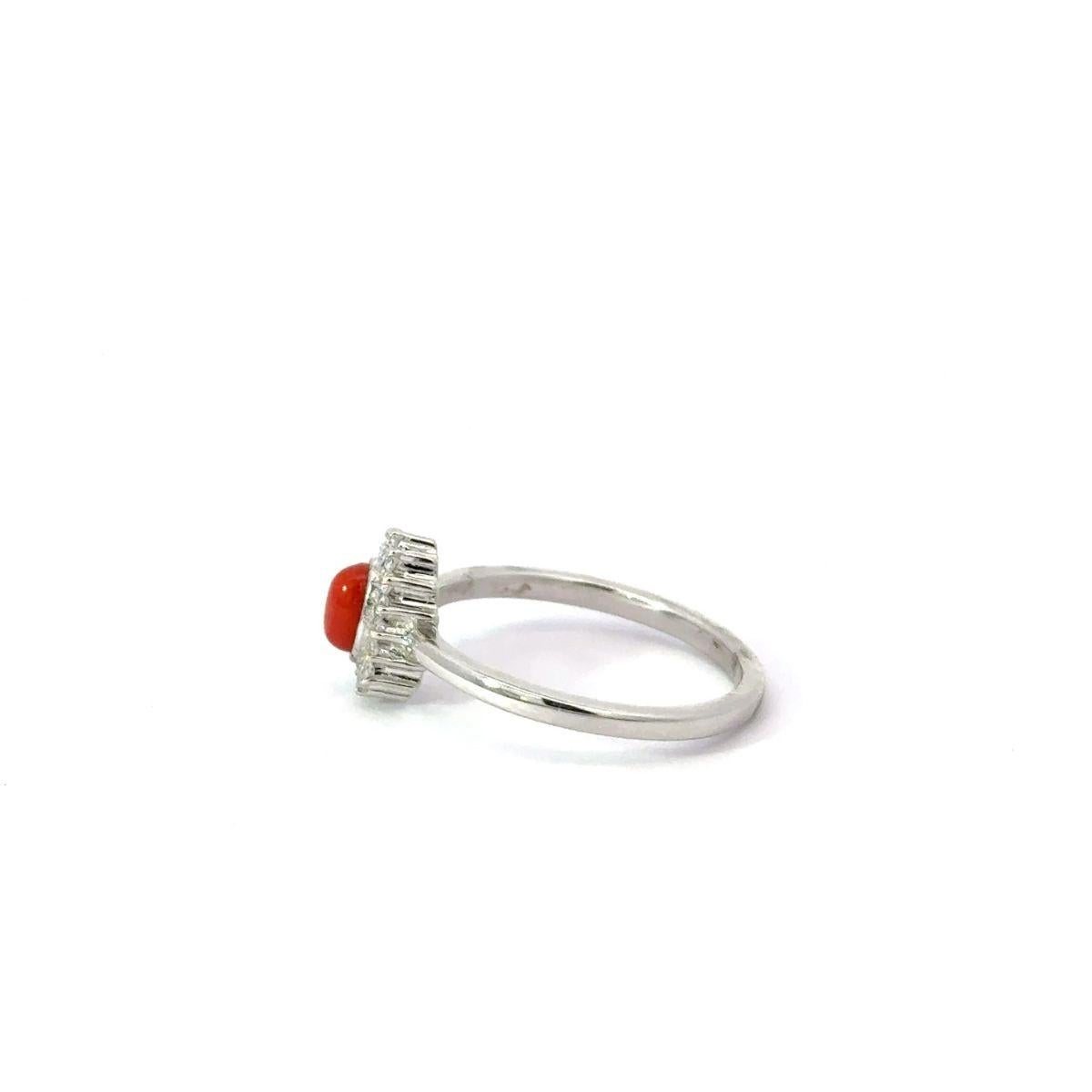 For Sale:  925 Silver Natural Coral Cabochon Gemstone & Zirconia Halo Ring for Grandma Gift 3
