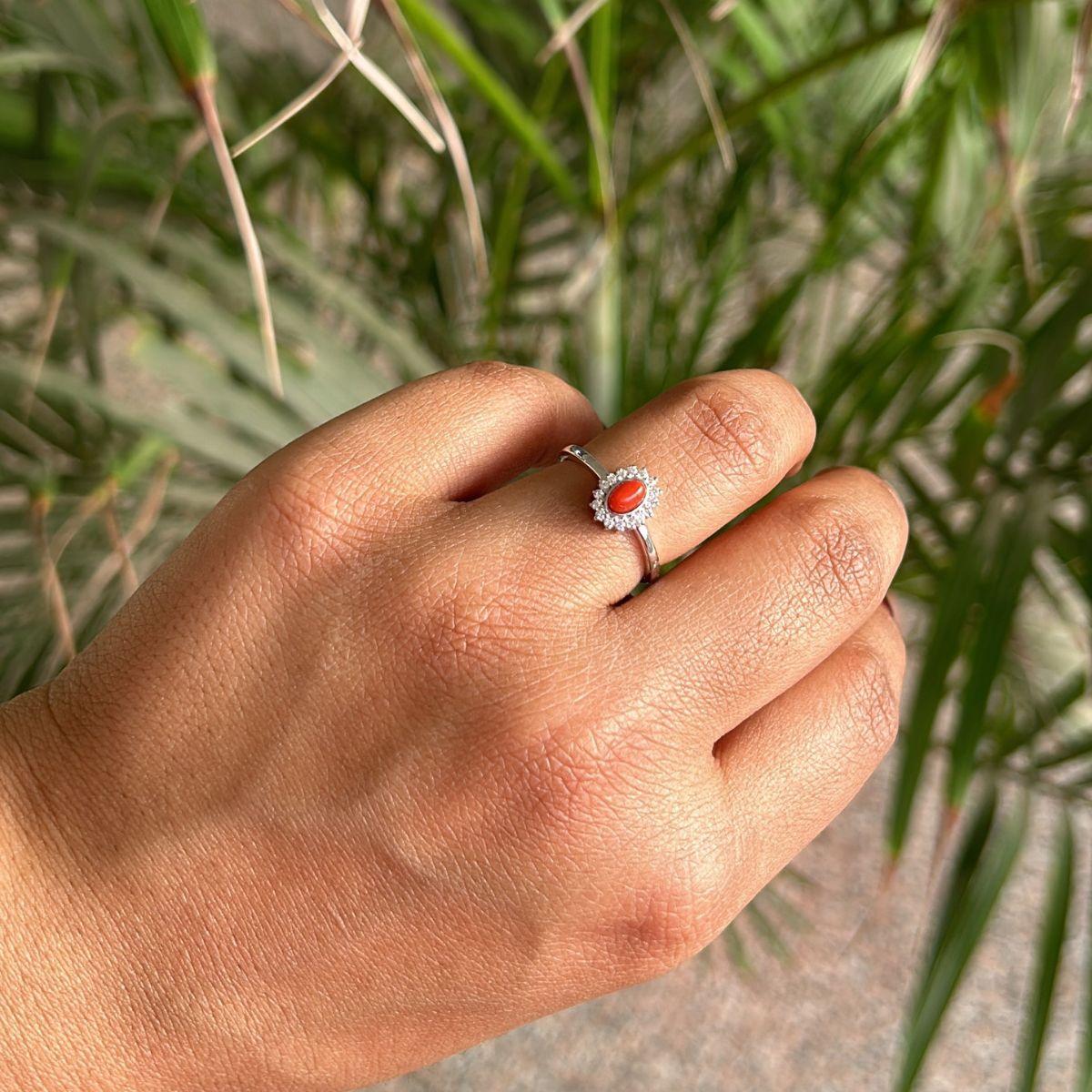 For Sale:  925 Silver Natural Coral Cabochon Gemstone & Zirconia Halo Ring for Grandma Gift 4