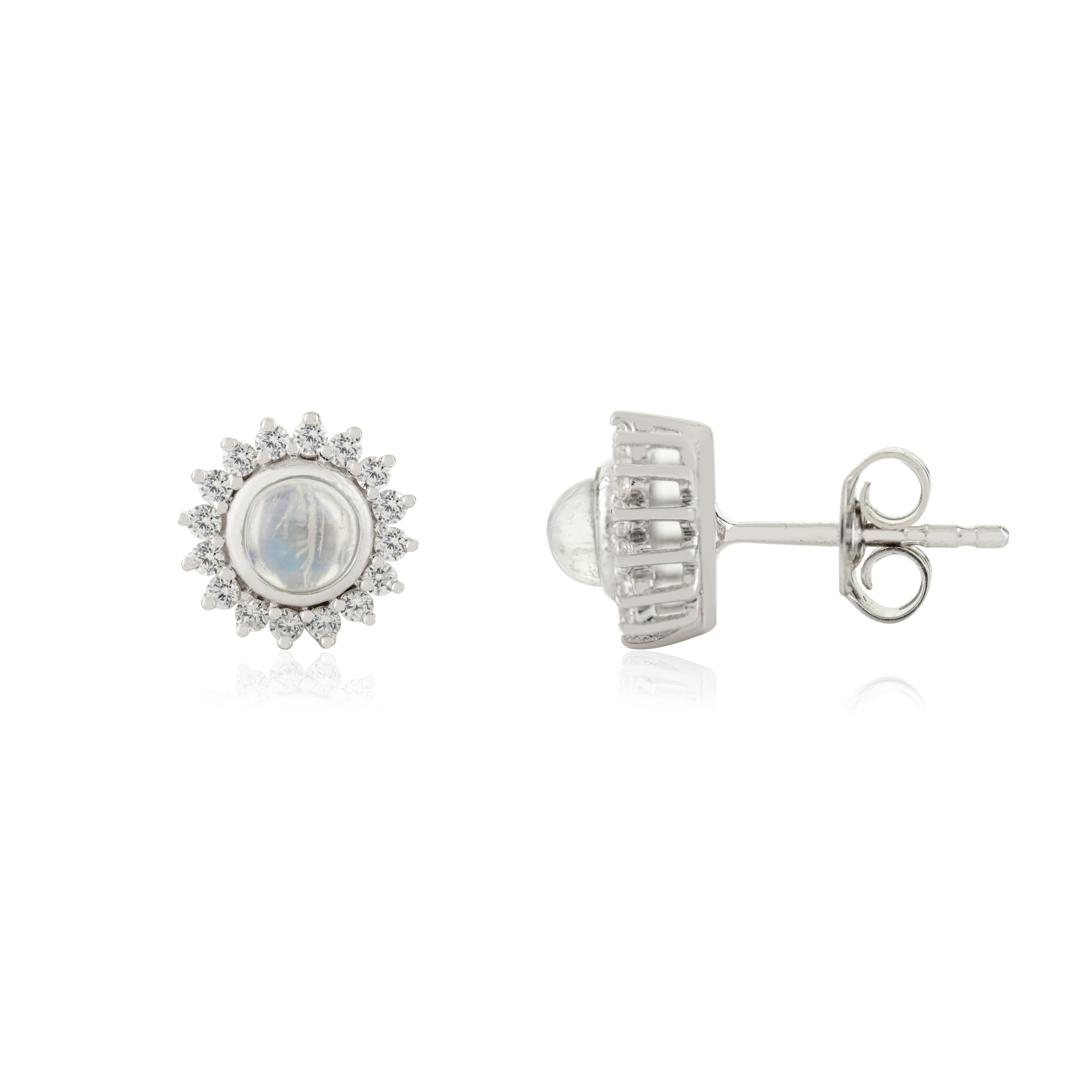 Orecchini a perno con cluster di pietre lunari arcobaleno in argento 925 per un regalo da fidanzata In condizioni Nuovo in vendita a New York, NY