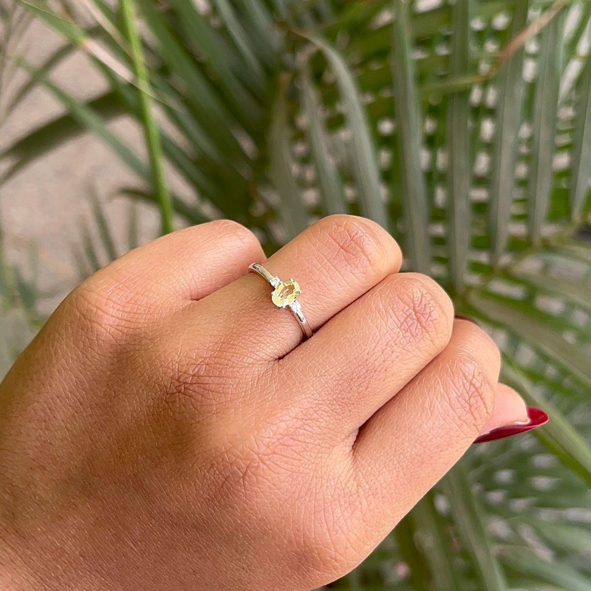 Im Angebot: 925 massivem Silber zierlich Zitrone Quarz mit kubischer Zirkonia Edelstein Ring für Mama () 4