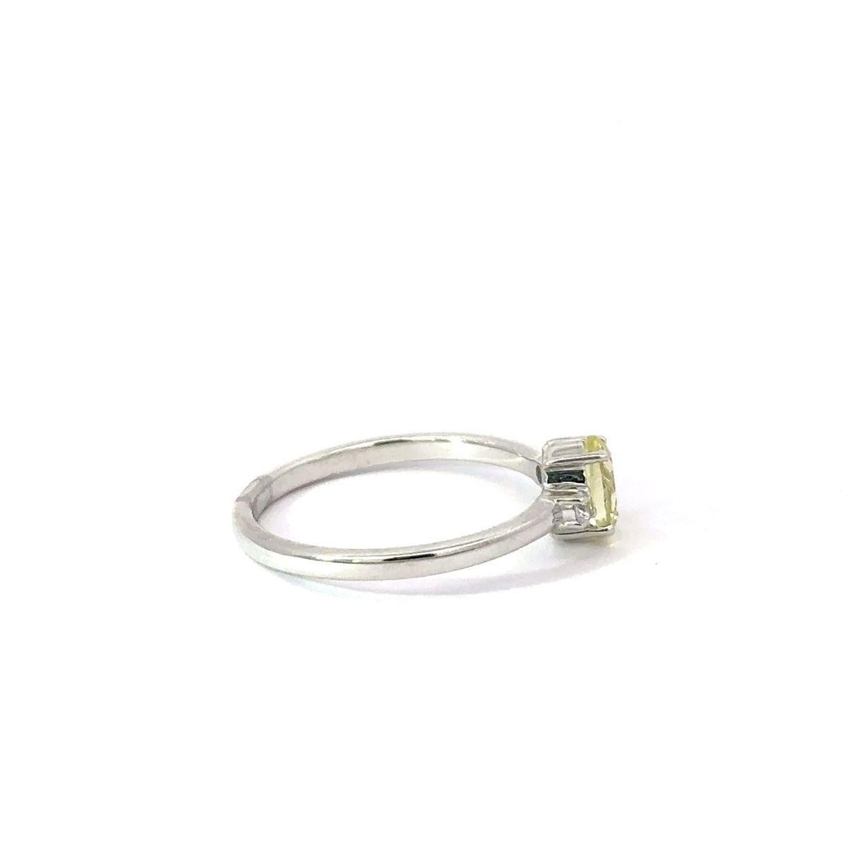Im Angebot: 925 massivem Silber zierlich Zitrone Quarz mit kubischer Zirkonia Edelstein Ring für Mama () 5