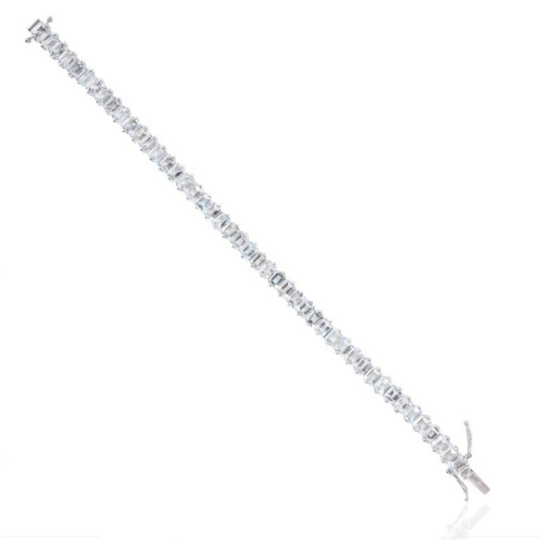 925 Silver Exquisite Aquamarine Gemstone Tennis Silver Mothers Day Bracelet In New Condition For Sale In New York, NY