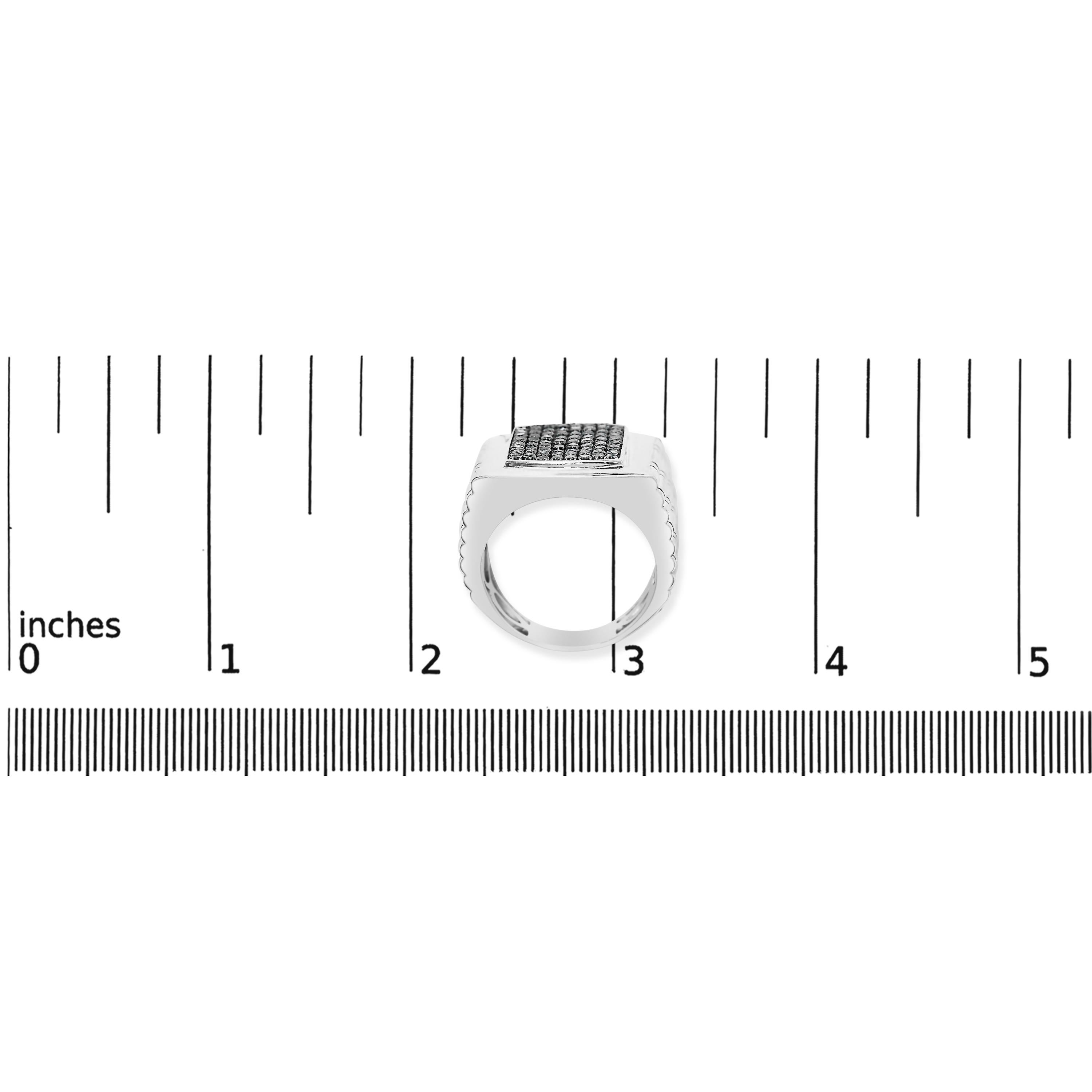 Uomo Anello da uomo con cluster di diamanti neri trattati in .925 Sterling Silver 1 1/4 Cttw in vendita