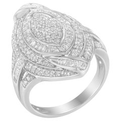 .925 Plata de Ley 1-1/8 Cttw Racimo de Diamantes Triple Halo Anillo de Cóctel