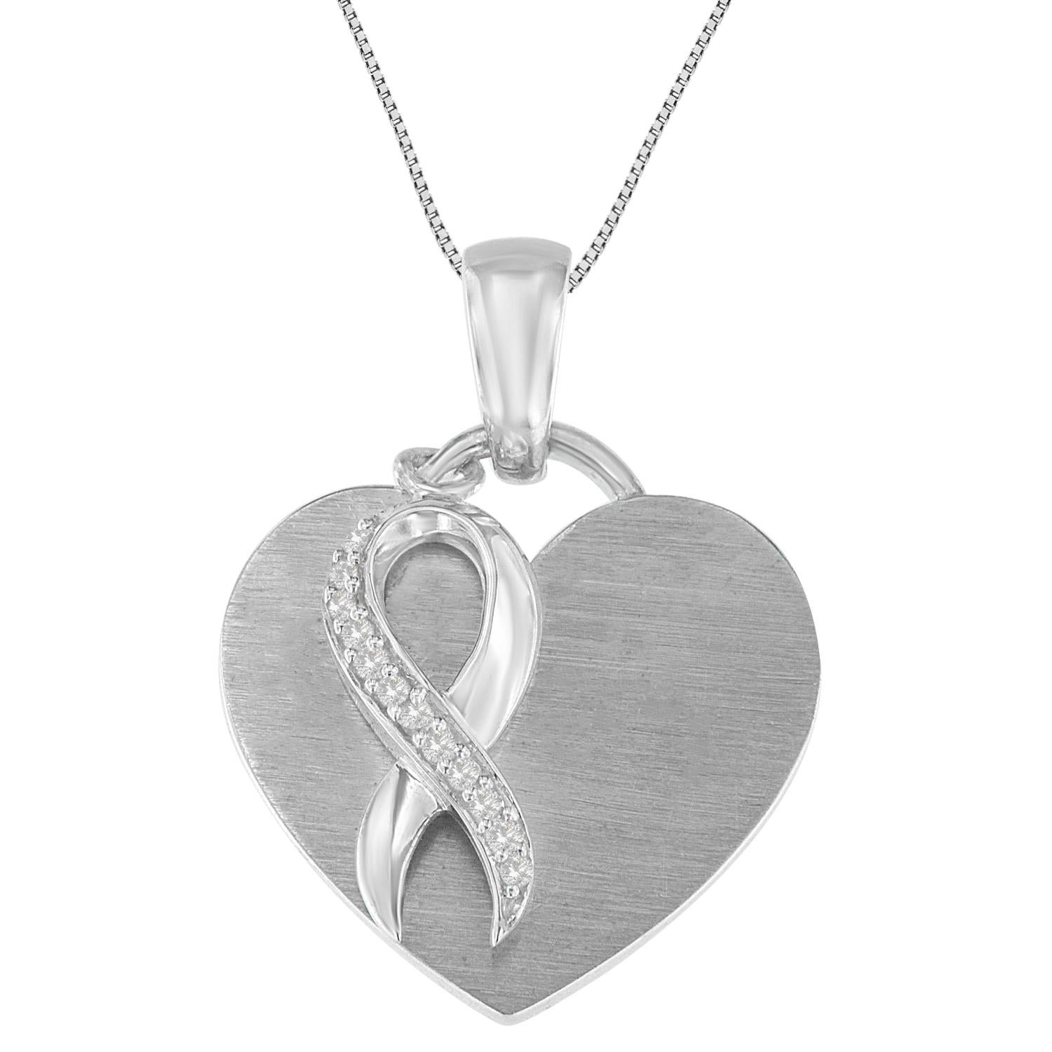 Modern .925 Sterling Silver 1/10 Carat Diamond Heart Pendant Necklace For Sale