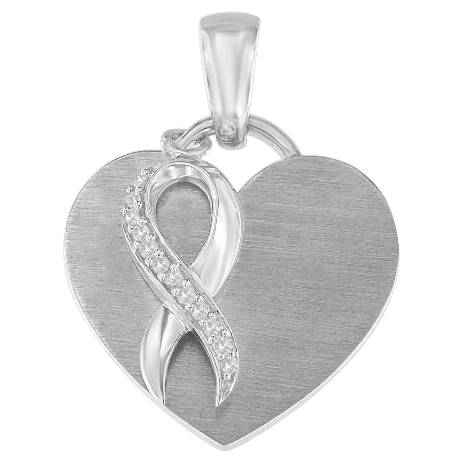 .925 Sterling Silver 1/10 Carat Diamond Heart Pendant Necklace For Sale