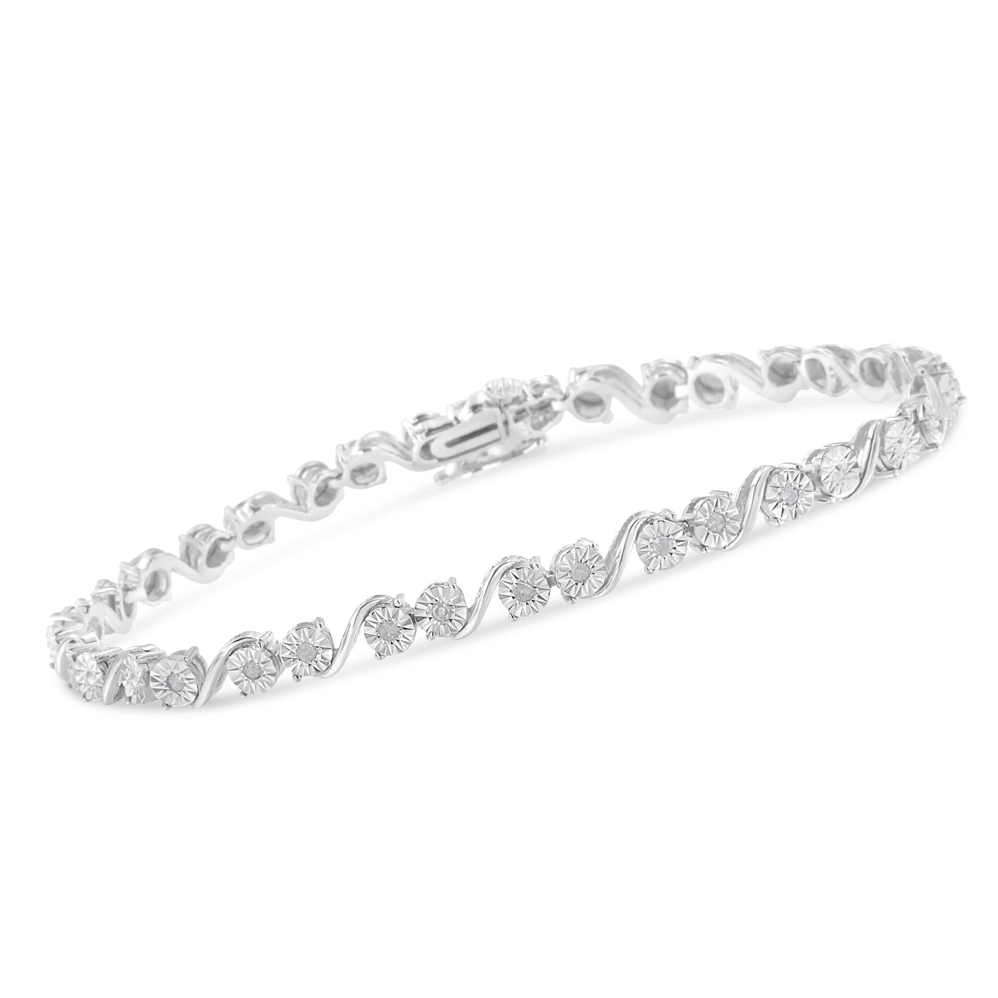 Contemporary .925 Sterling Silver 1/10 Carat Diamond Link Bracelet For Sale