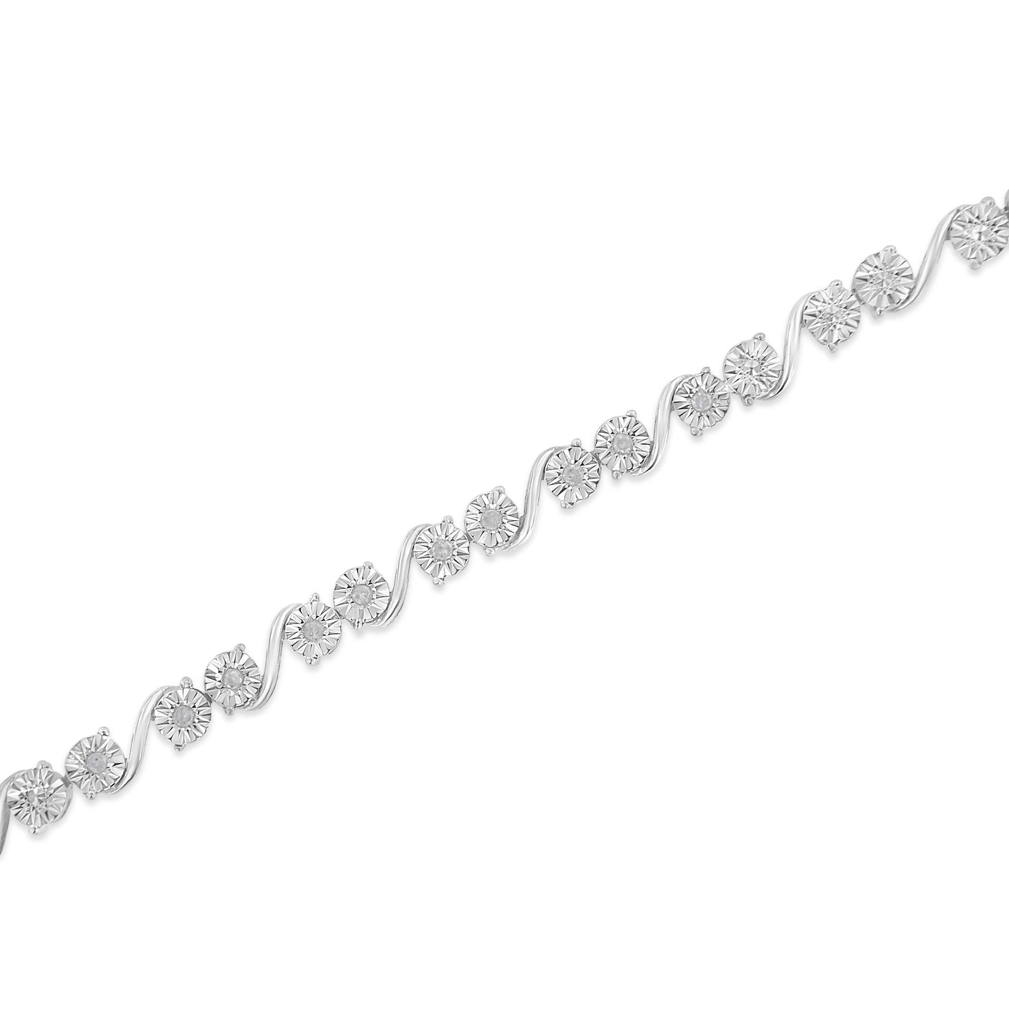 Round Cut .925 Sterling Silver 1/10 Carat Diamond Link Bracelet For Sale