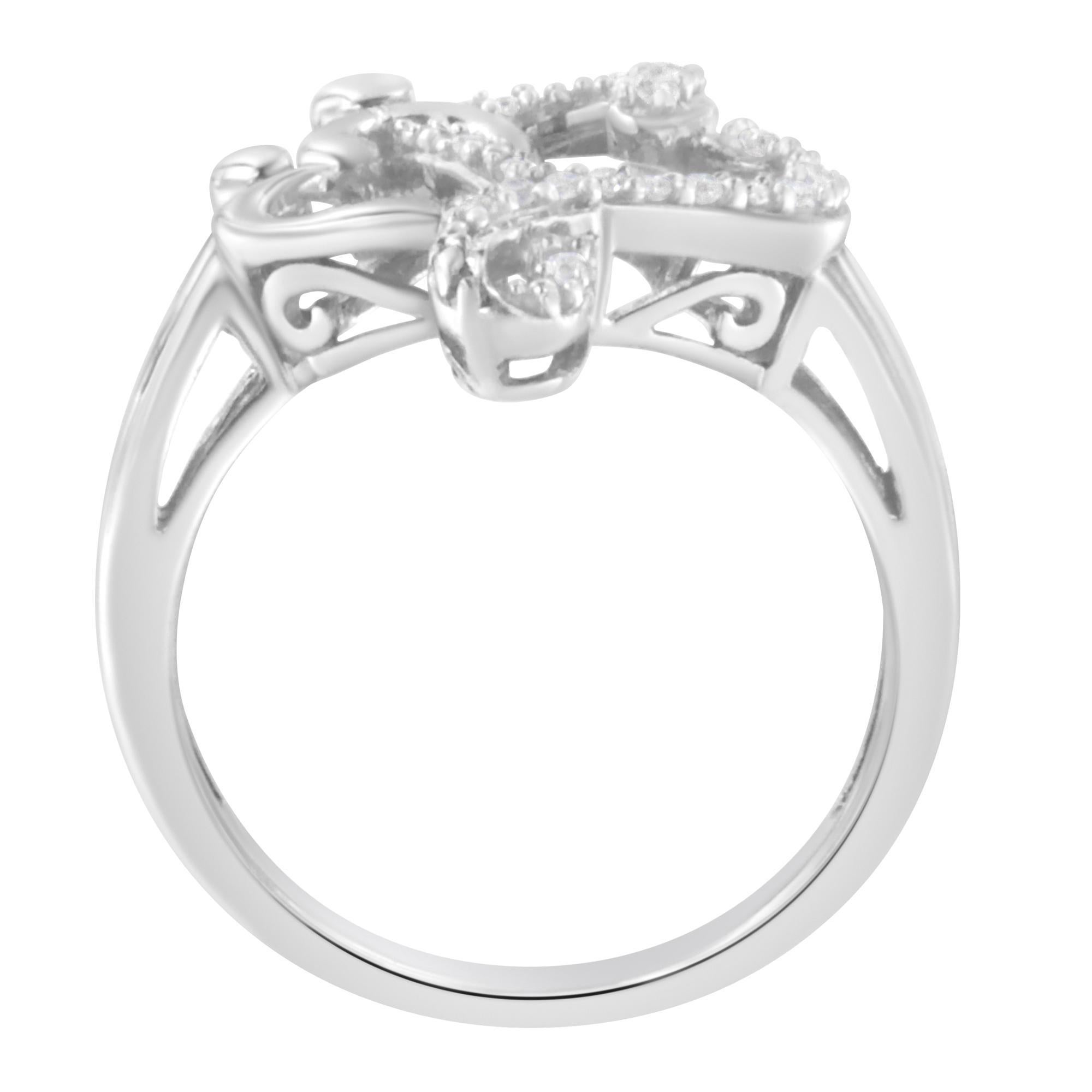 Taglio rotondo Anello con cuore e note musicali in argento 925 con diamante da 1/10 cttw in vendita