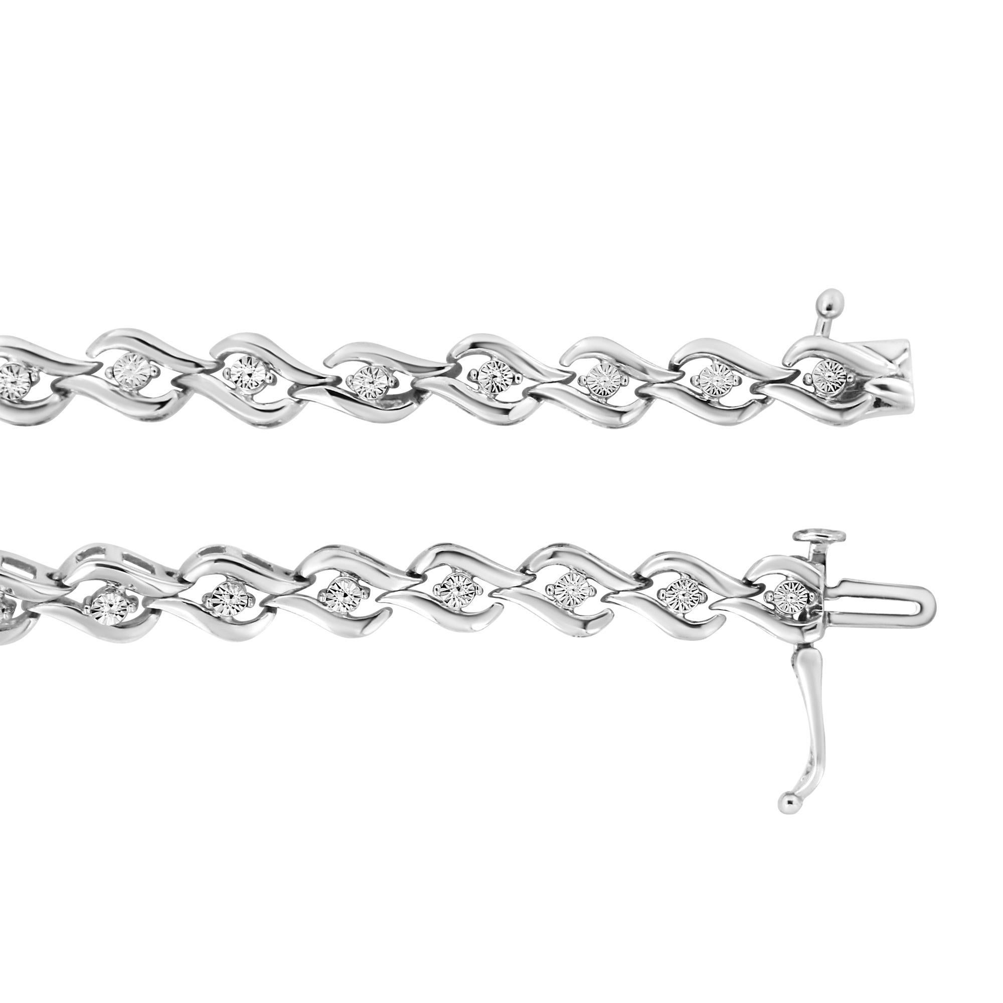 Taglio rotondo Bracciale A Link in argento 925 con diamanti taglio rotondo da 1/10 Cttw in vendita