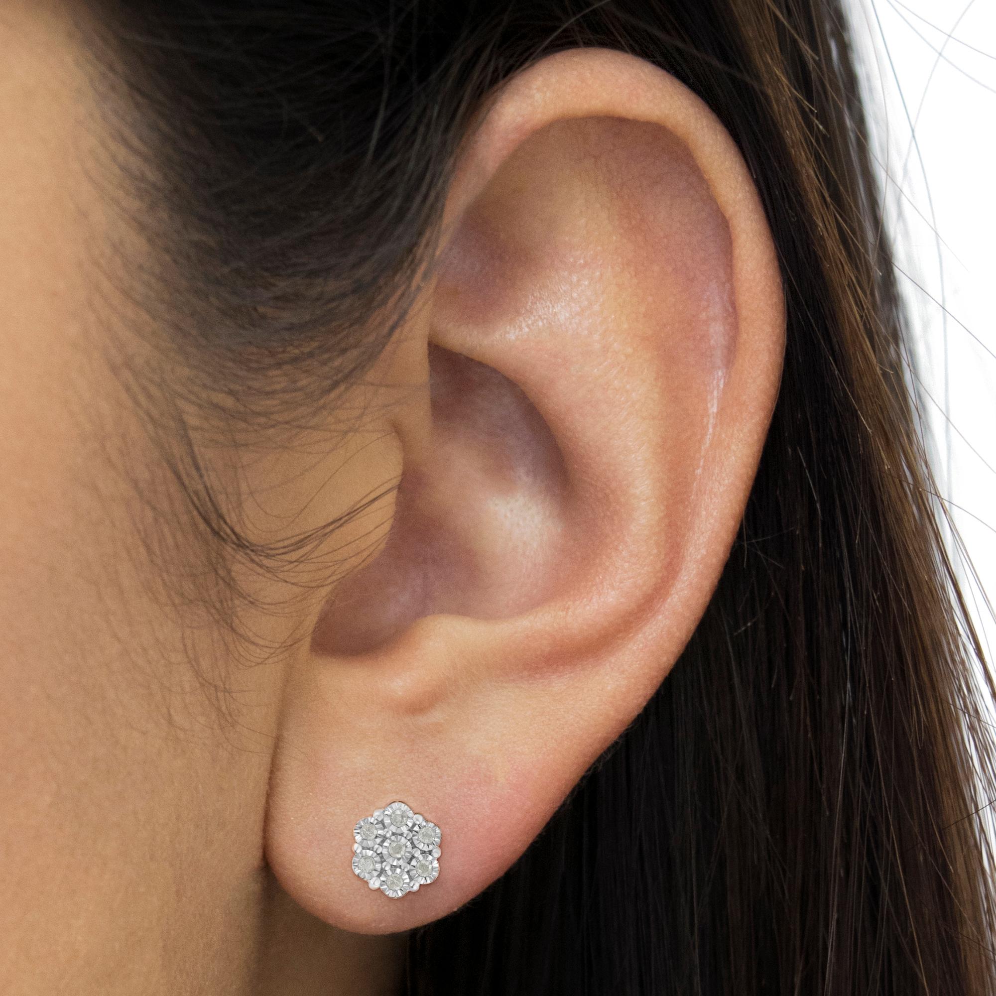 Rose Cut .925 Sterling Silver 1/2 Carat Rose-Cut Diamond Floral Cluster Stud Earring For Sale