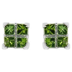 Pendiente cuádruple de plata de ley .925 y 1/2 quilate de diamante verde compuesto tratado