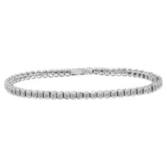 .925 Sterlingsilber 1/2 Cttw Diamant-Tennisarmband mit runder halber Lünette