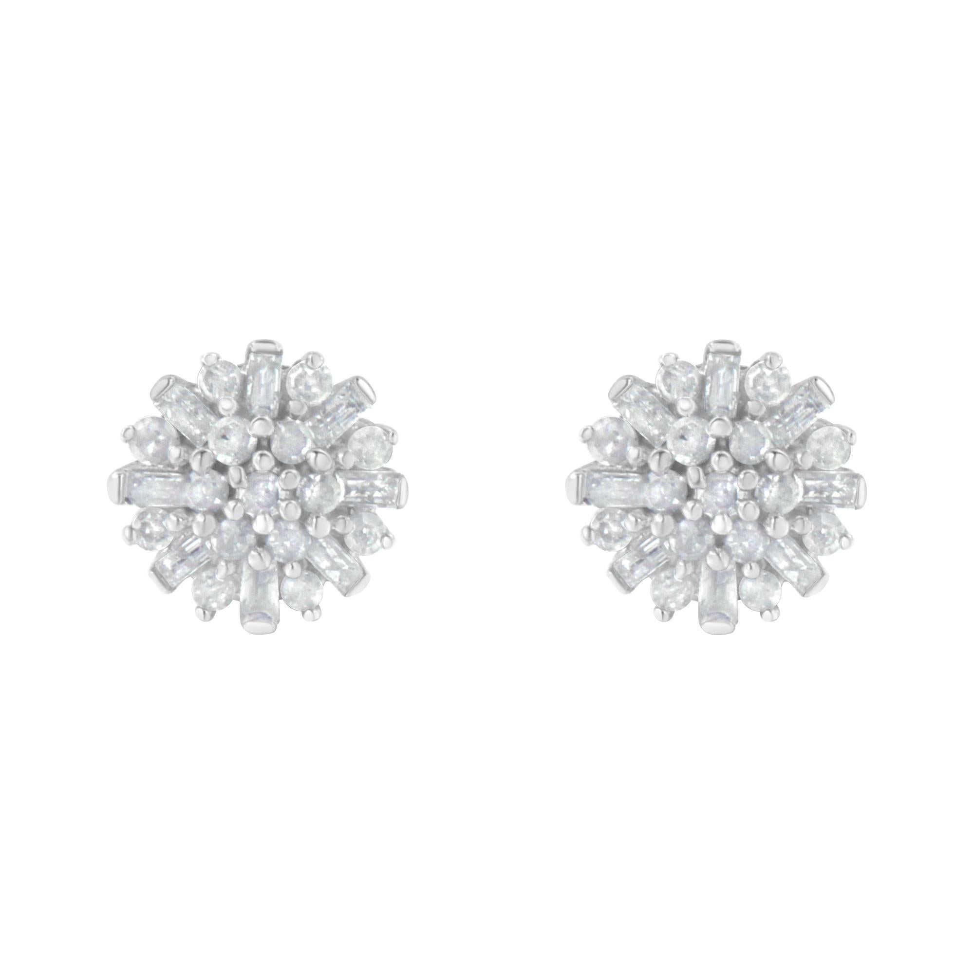 Moderno .925 A. Silver 1/2 cttw Diamante Sunburst Orecchini a grappolo floreale in vendita