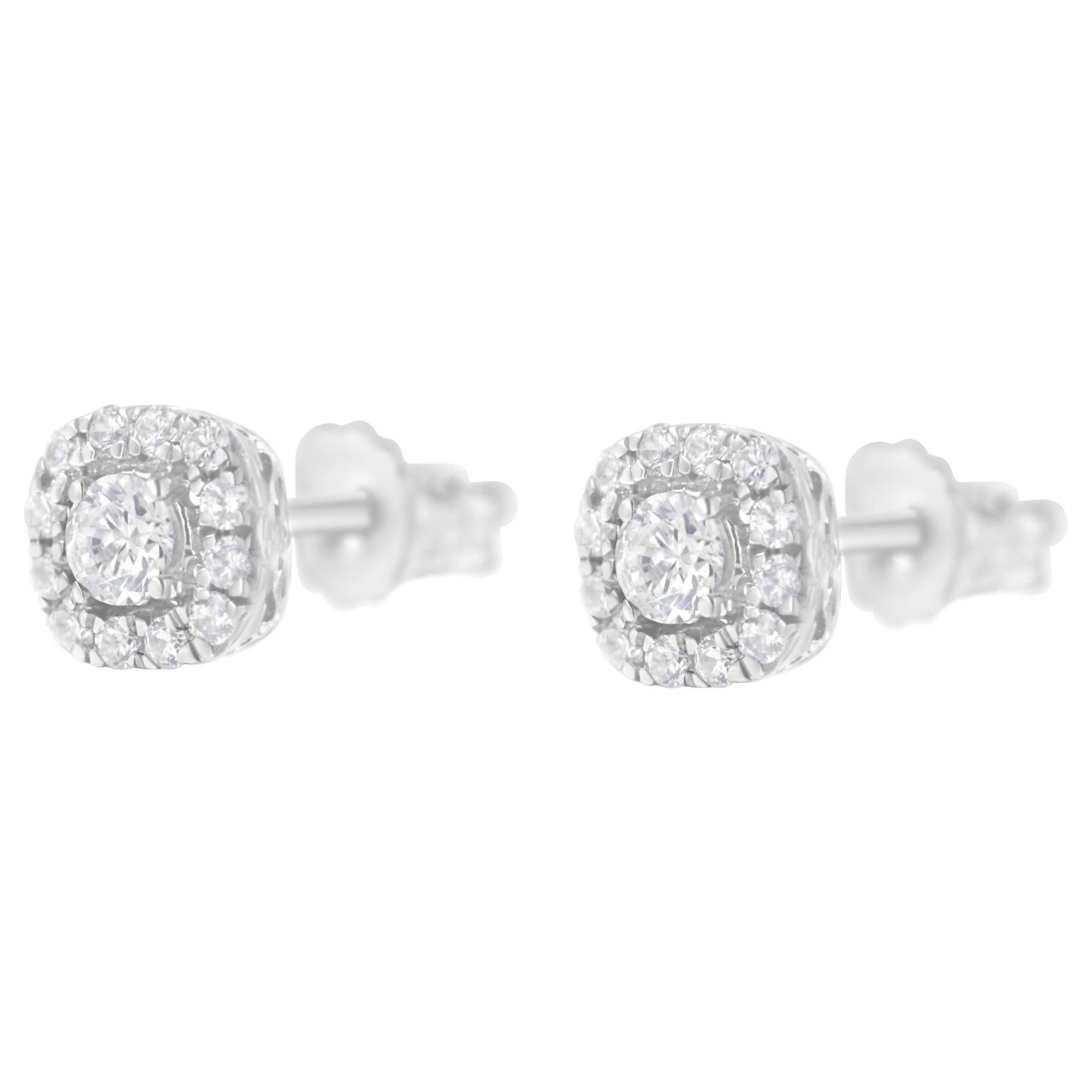 Taille ronde Clous d'oreilles solitaires en argent sterling de 1/2 carat avec diamant de taille ronde de .925 carat
