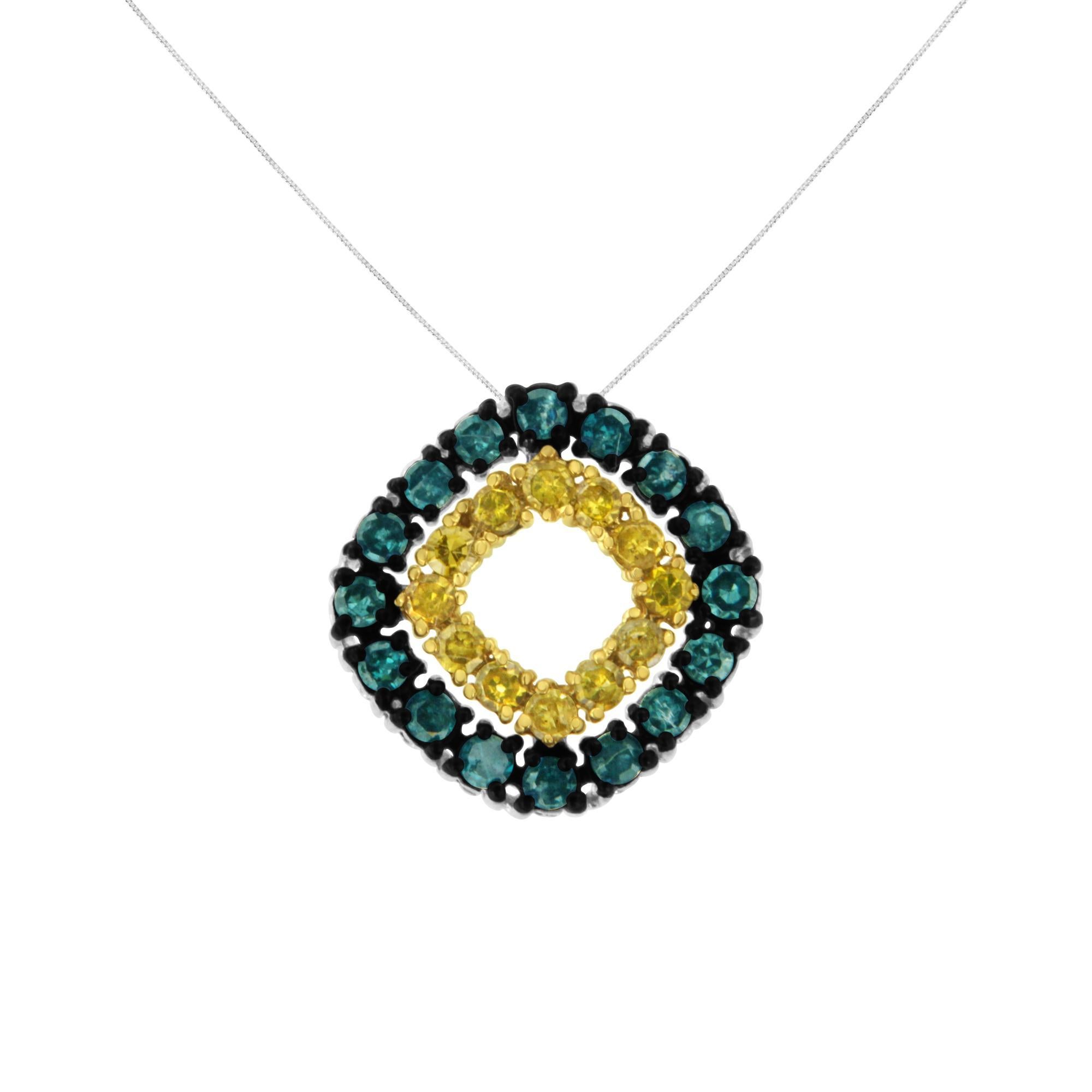 Ce collier est une pièce idéale pour s'affirmer. Conçu en argent sterling et en rhodium noir, ce collier pendentif est orné de 1/2 Cttw de diamants dans un design magnifique et simple. Une découpe carrée est incrustée de diamants ronds scintillants