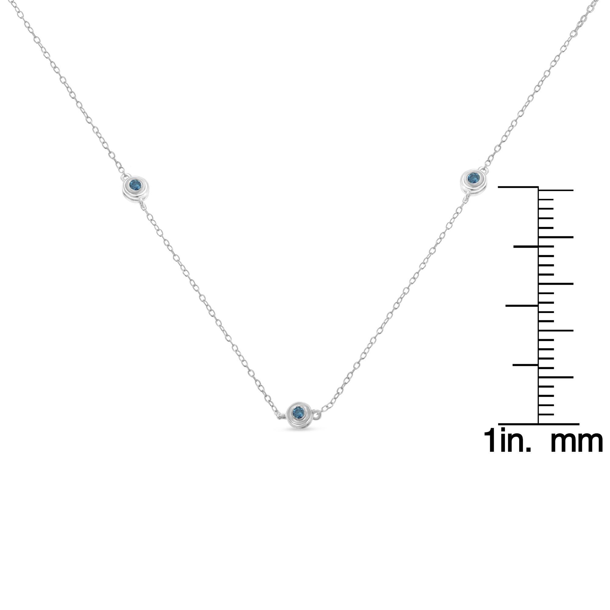 .925 Plata de Ley 1/2 cttw Collar Estación de Diamantes Color Azul Tratado en Nuevo estado para la venta en New York, NY