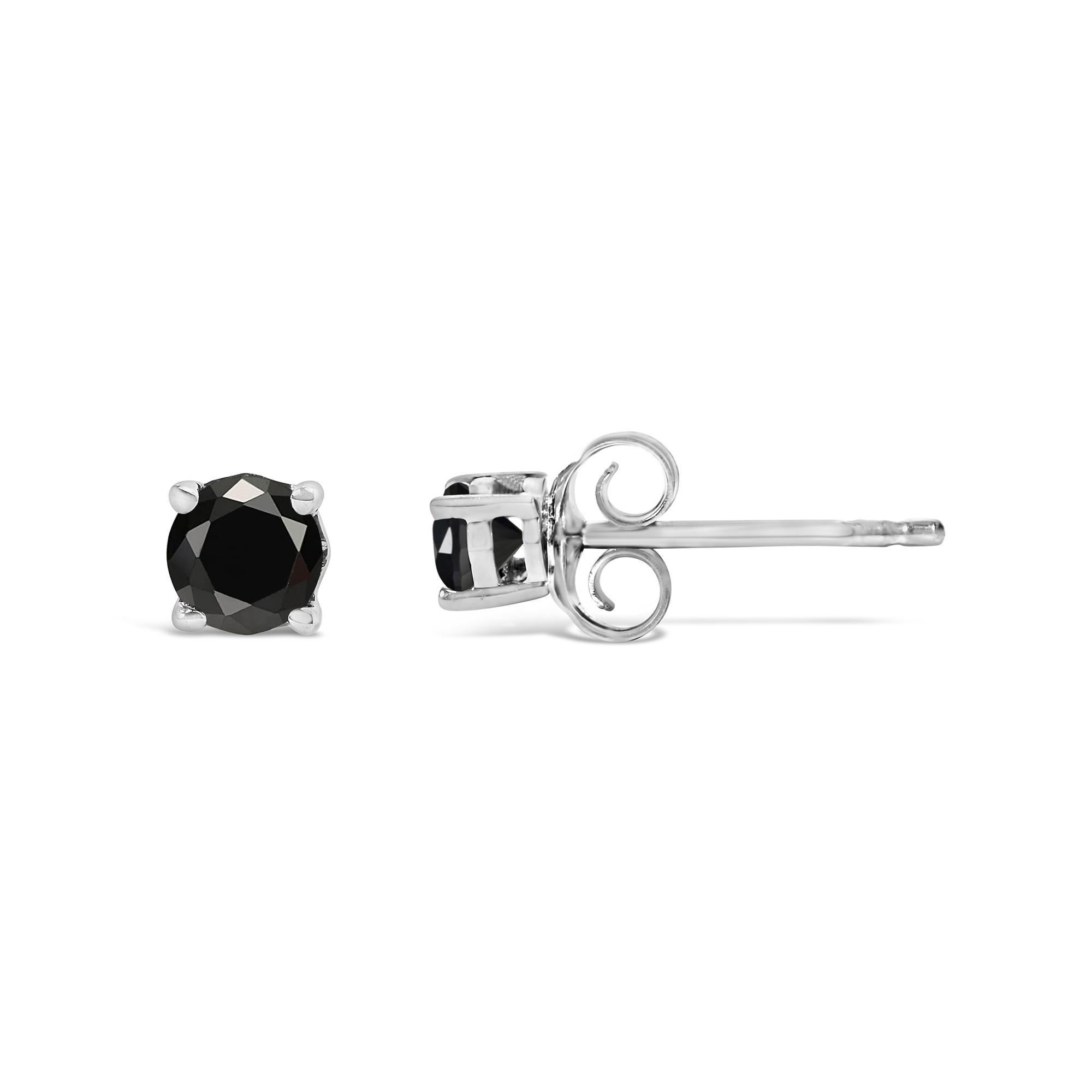 Moderno Orecchini a perno in argento 925 con diamante nero da 1/3 Cttw in vendita