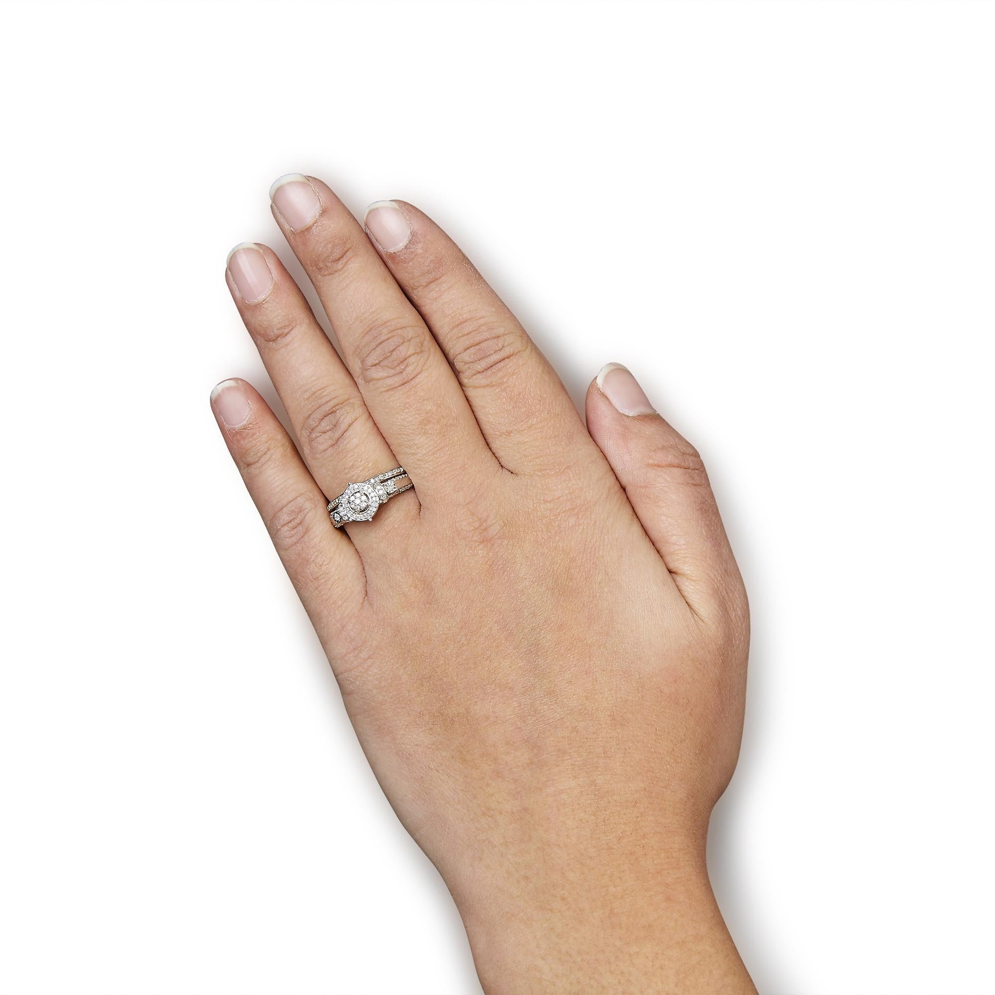 .925 Sterling Silver 1/3 Cttw Diamond 7 Stone Cluster and Halo Engagement Ring In New Condition For Sale In New York, NY