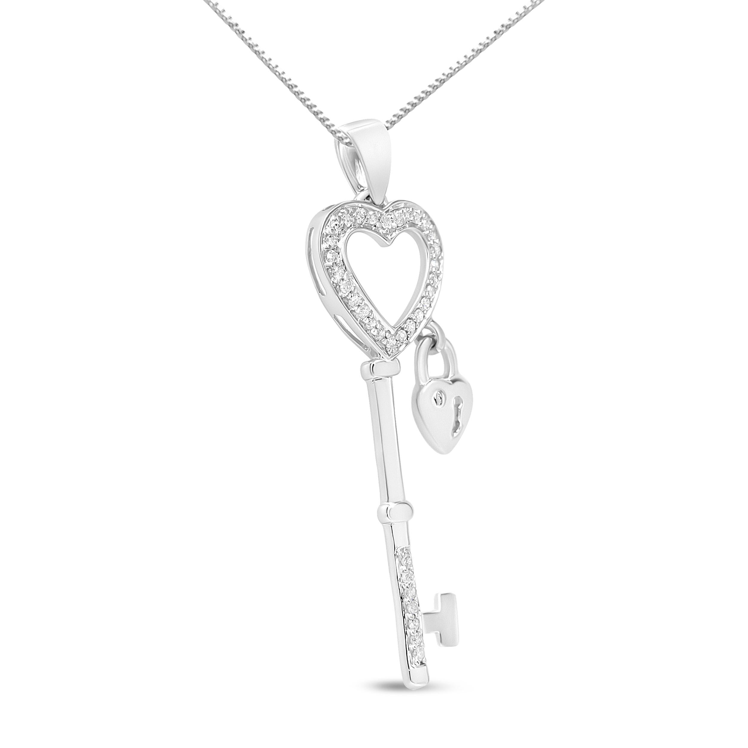 Modern .925 Sterling Silver 1/4 Carat Diamond Lock & Key heart 18