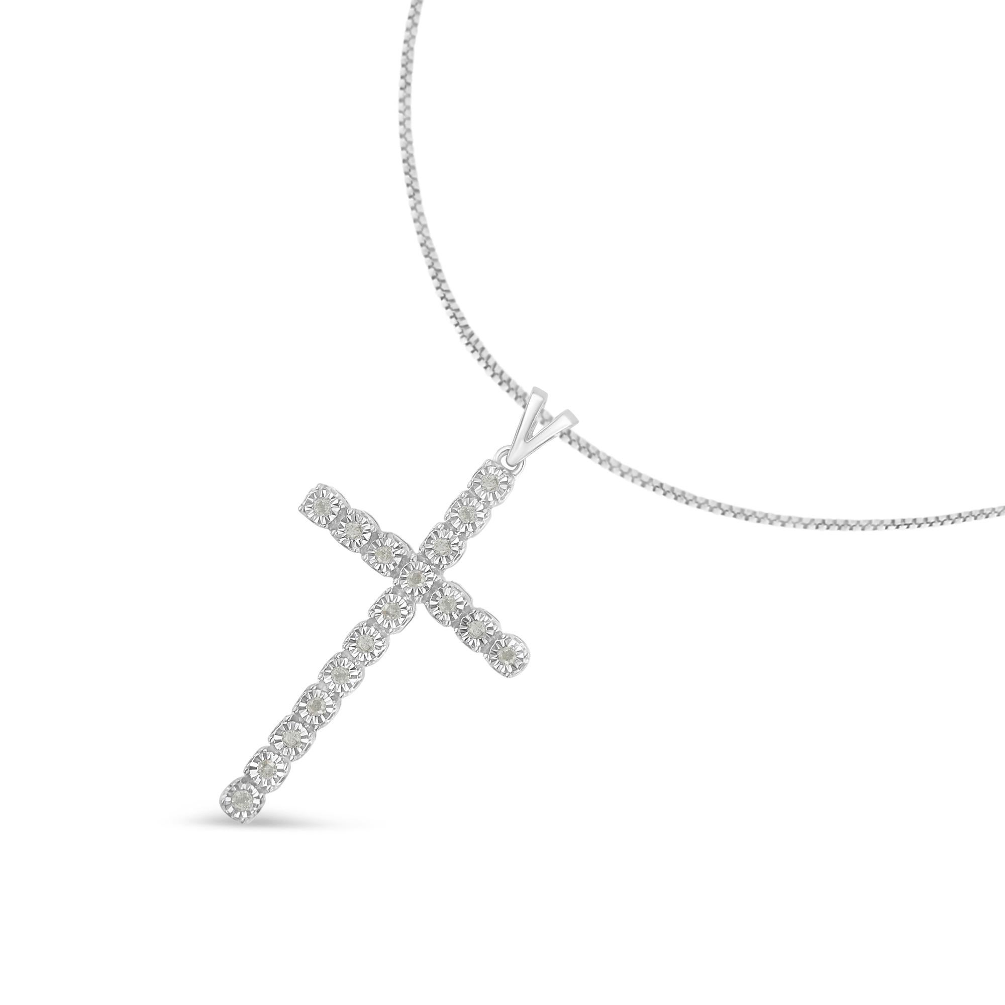 Contemporary .925 Sterling Silver 1/4 Carat Diamond Miracle Set Cross Unisex Pendant Necklace For Sale