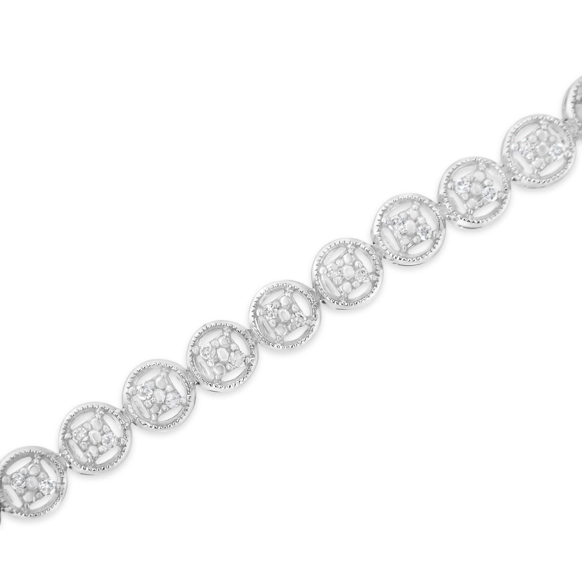 Taille ronde .925 Sterling Silver 1/4 Cttw Diamond 7
