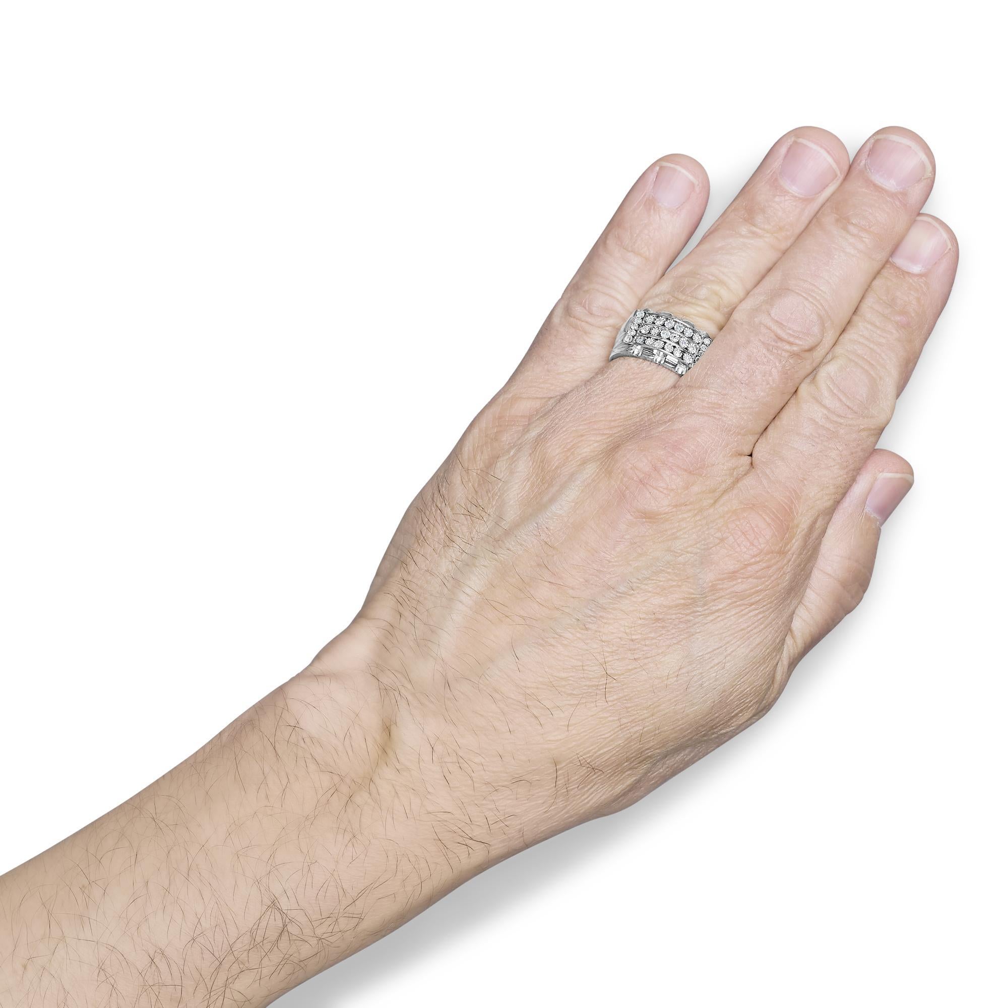 .925 A. Silver 1/4 Cttw Diamond Three Row Channel Band Ring - Taglia 10 In condizioni Nuovo in vendita a New York, NY