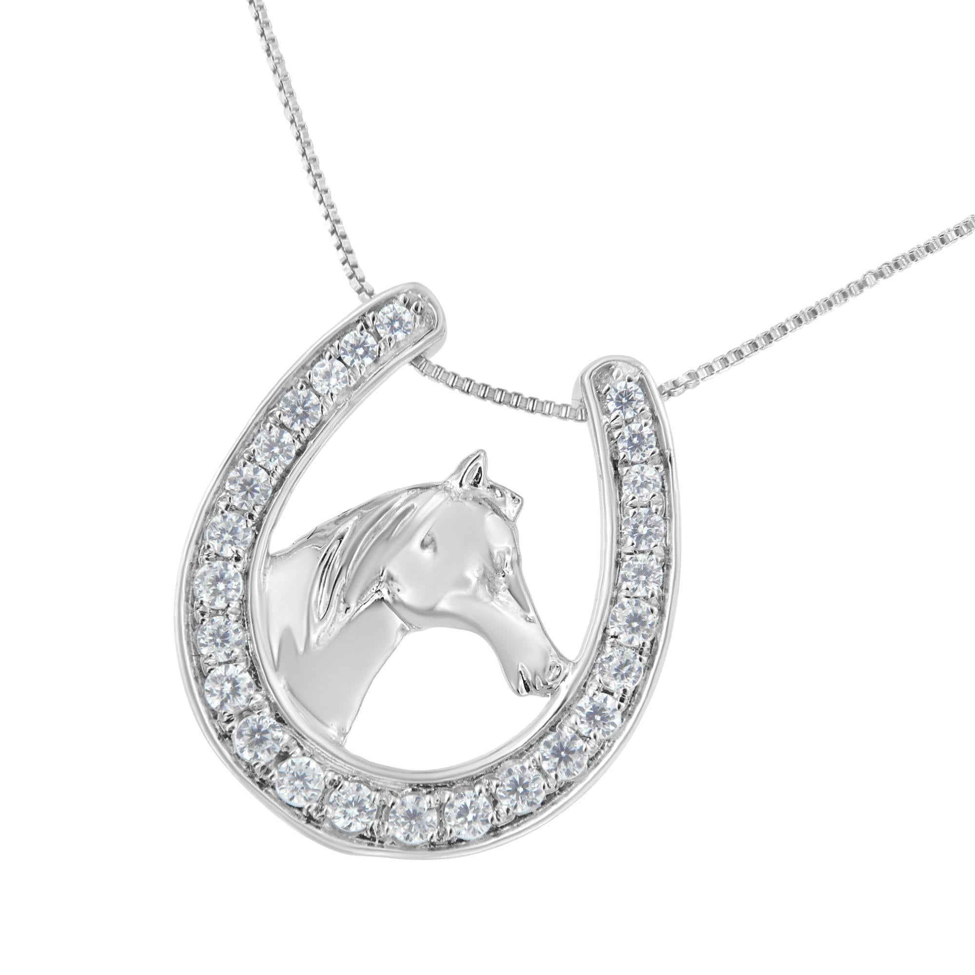 Moderno .925 A. Silver Collana con ciondolo a forma di U con diamante da 1/4 di carato in vendita