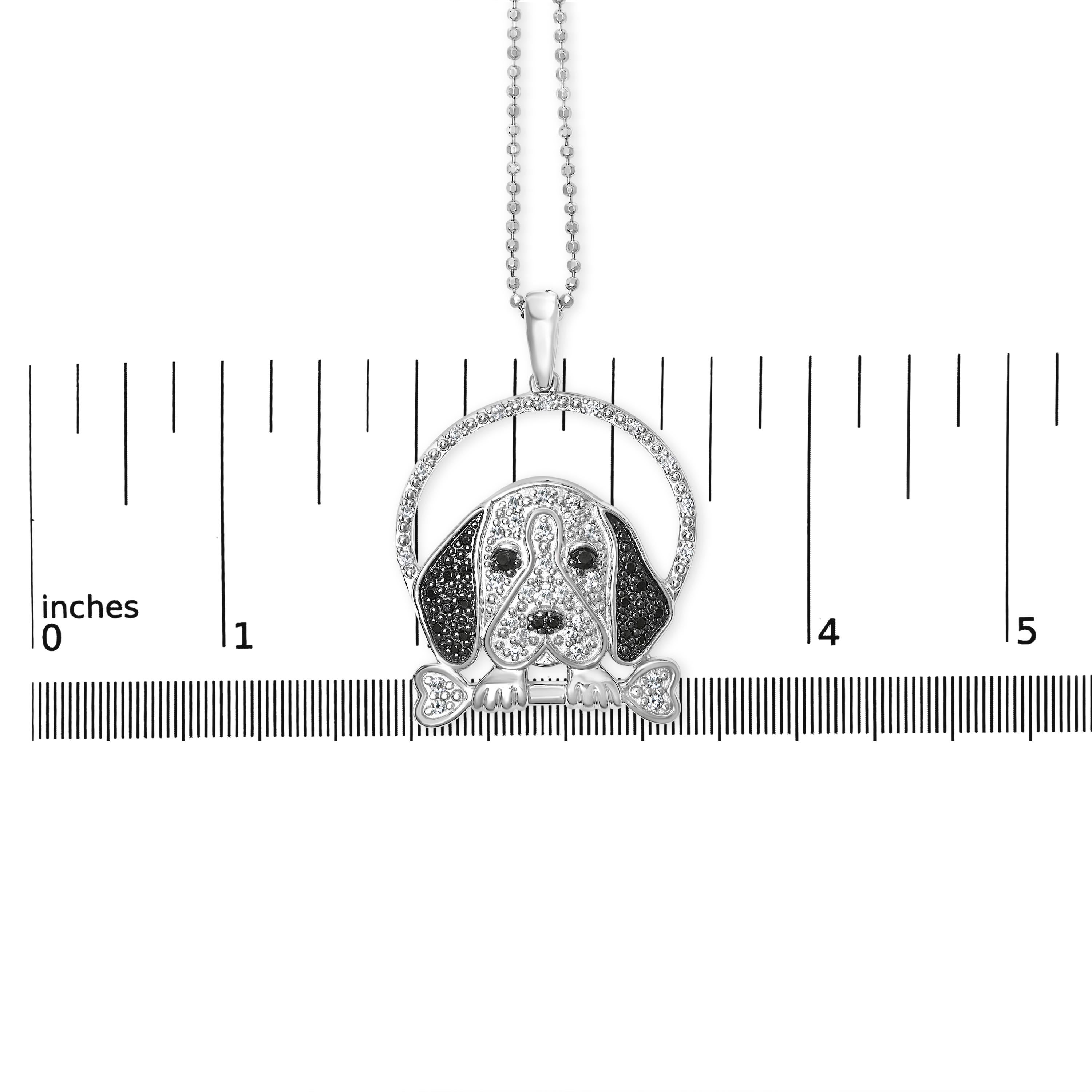 Donna Collana con cane beagle e osso in argento 925, 1/4 Cttw di diamante bianco e nero in vendita