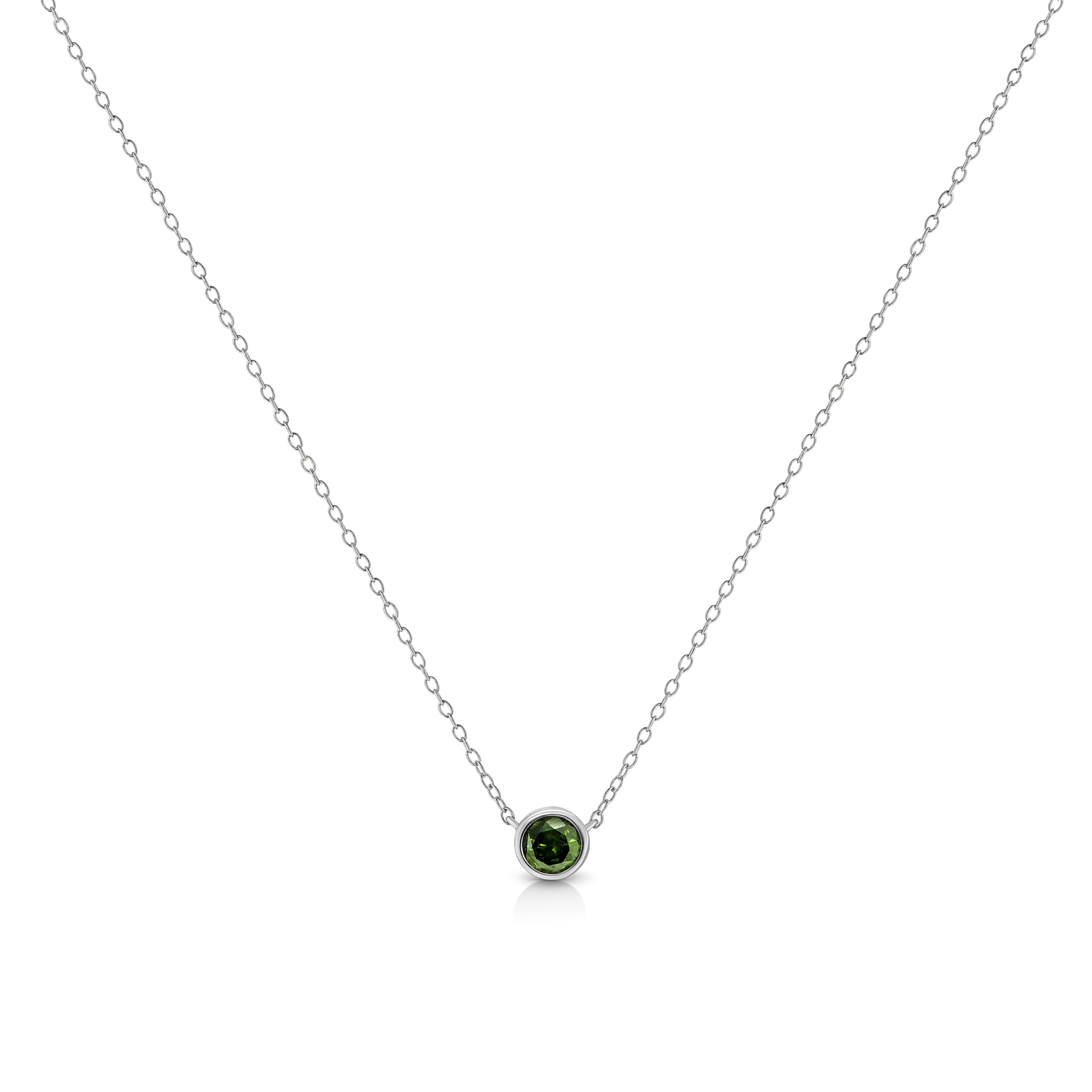 Some things shouldn't be reinvented, which is why we created the Solitaire Diamond Necklace. This is the perfect way to highlight every big occasion, transition, and personal achievement in your life. This Solitaire Diamond Necklace features a