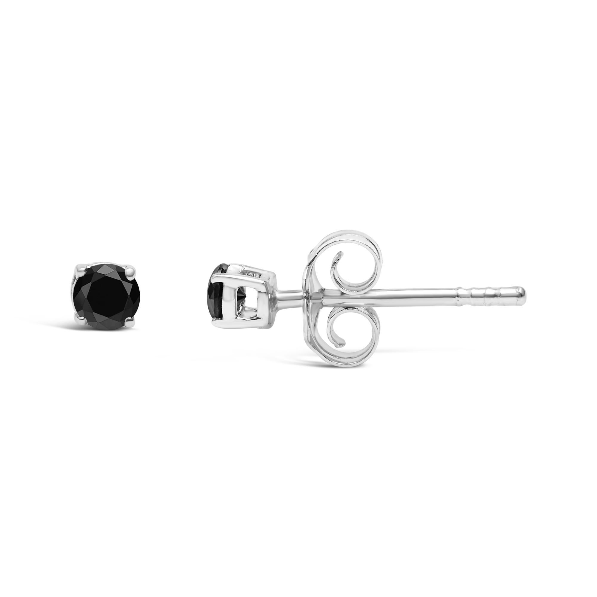 Moderno Orecchini a perno in argento 925 con diamante nero da 1/5 carati