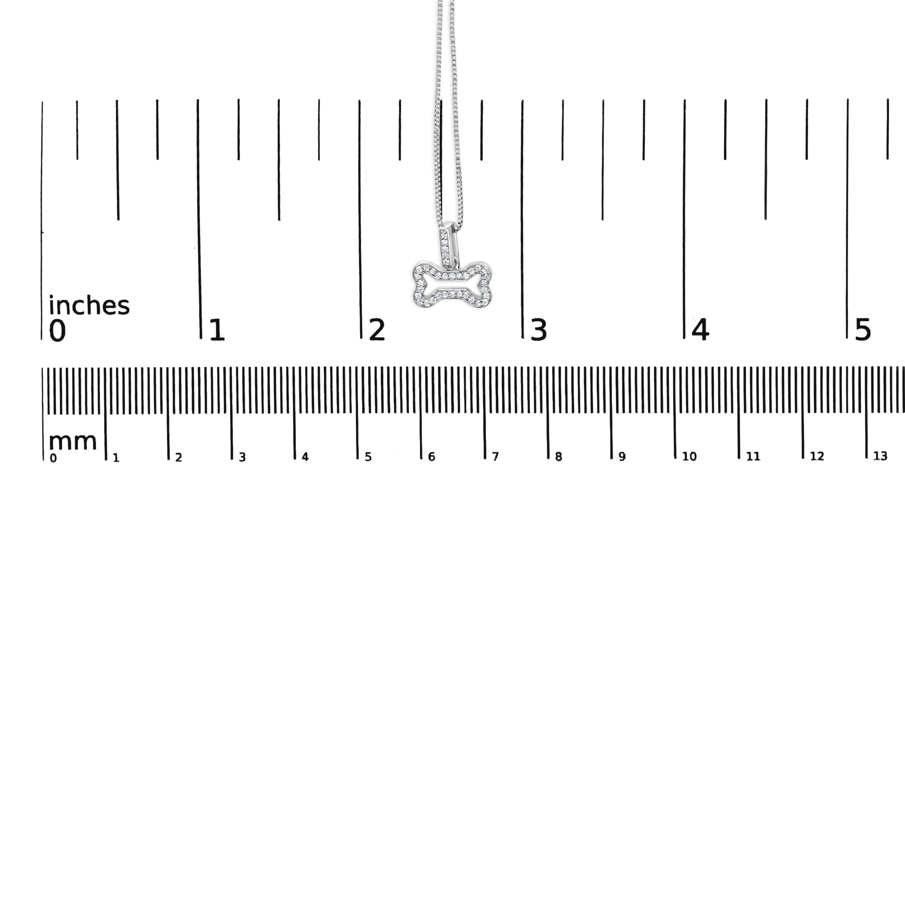 Donna Collana con ciondolo a forma di osso di cane in argento 925 con diamante da 1/5 ct. in vendita