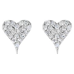 Orecchini a perno a forma di cuore con diamante da 1/5 Cttw in .925 Sterling Silver